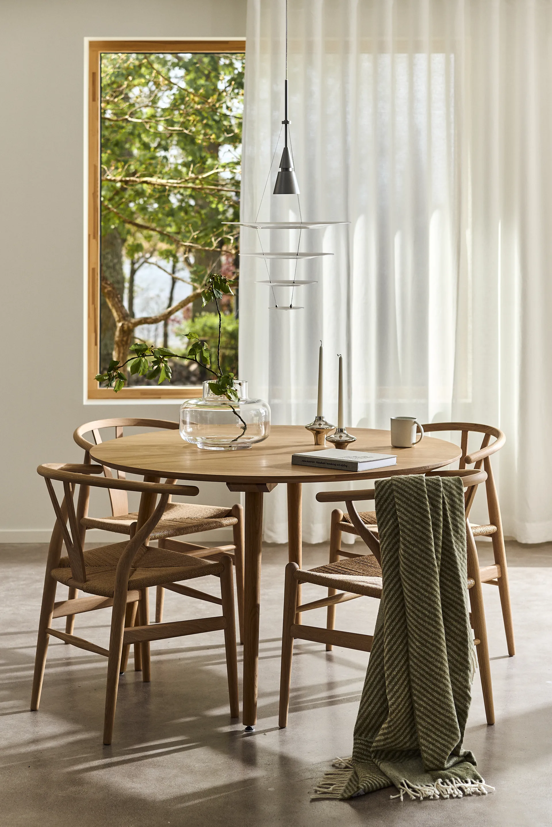 Lampa wisząca Enigma 425, Biały Louis Poulsen