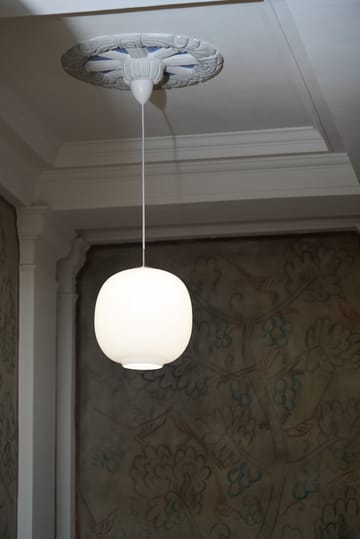 Lampa wisząca VL45 Radiohus Ø17,5 cm - Brass-white opal glass - Louis Poulsen