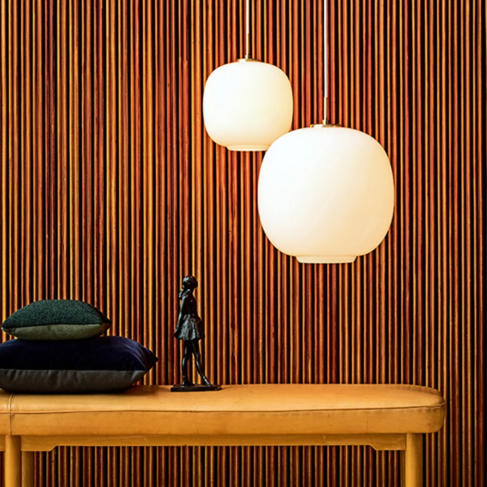 Lampa wisząca VL45 Radiohus LED duża, Brass-white opal glass Louis Poulsen