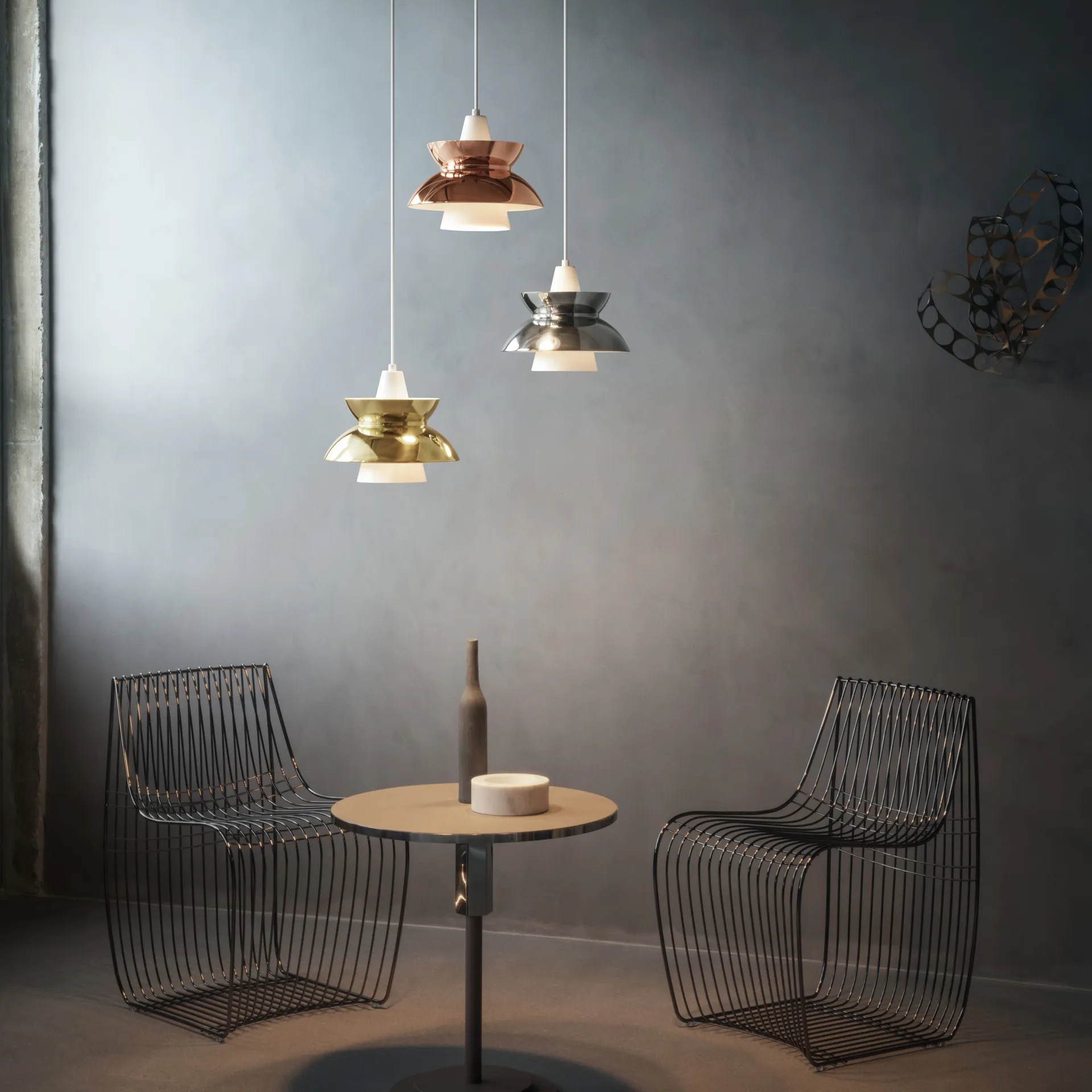 Metalowa lampa wisząca Doo-Wop, Polerowany mosiądz Louis Poulsen