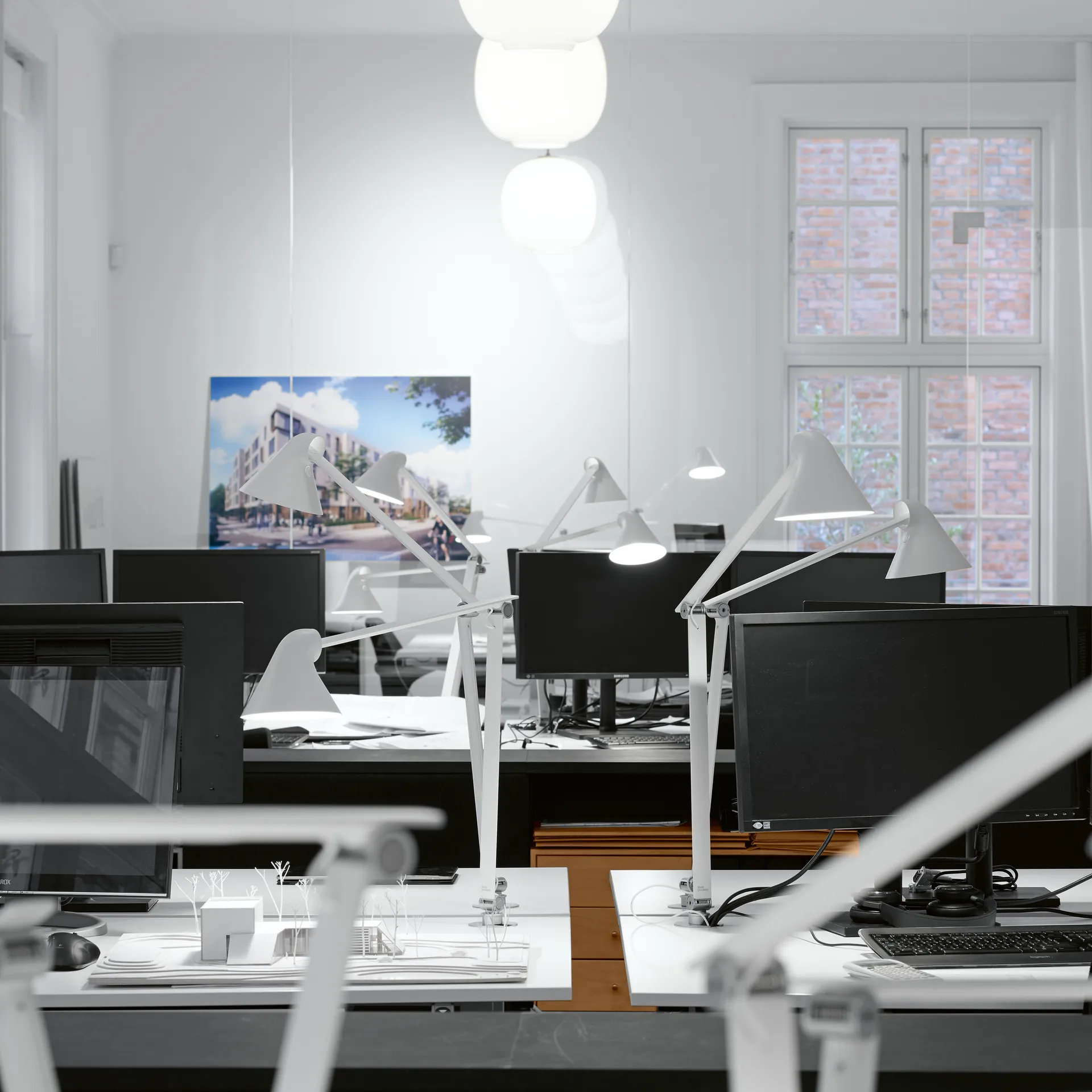 NJP trzpień lampy stołowej Ø10 mm, Biały Louis Poulsen