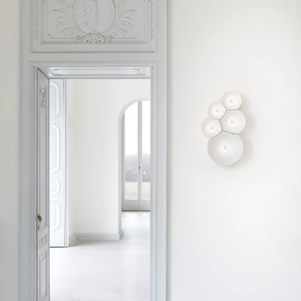 Bulbwełnaia lampa ścienna, biały Luceplan