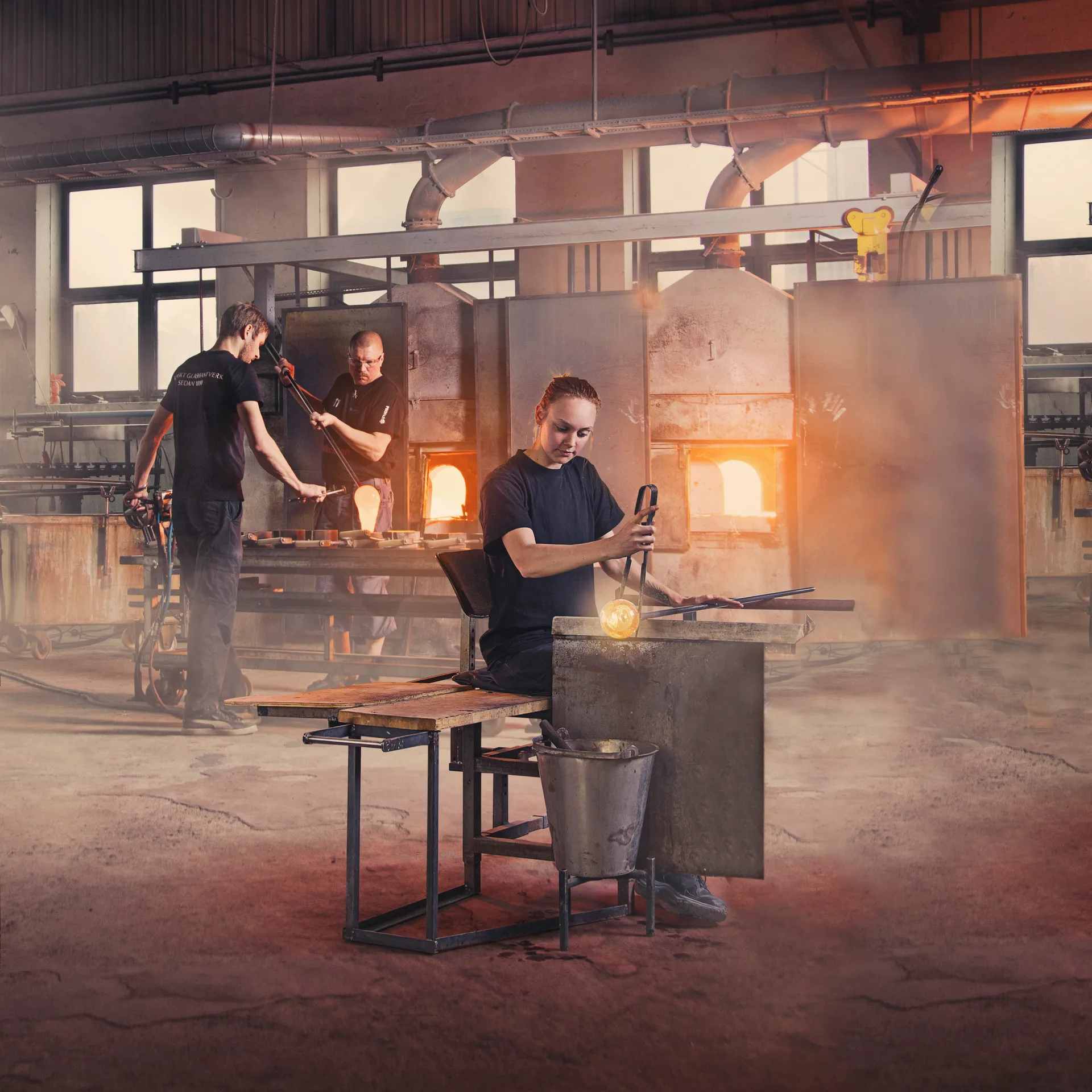 Yggdrasil szklana rzeźba zielono-żółta, mini Målerås Glasbruk