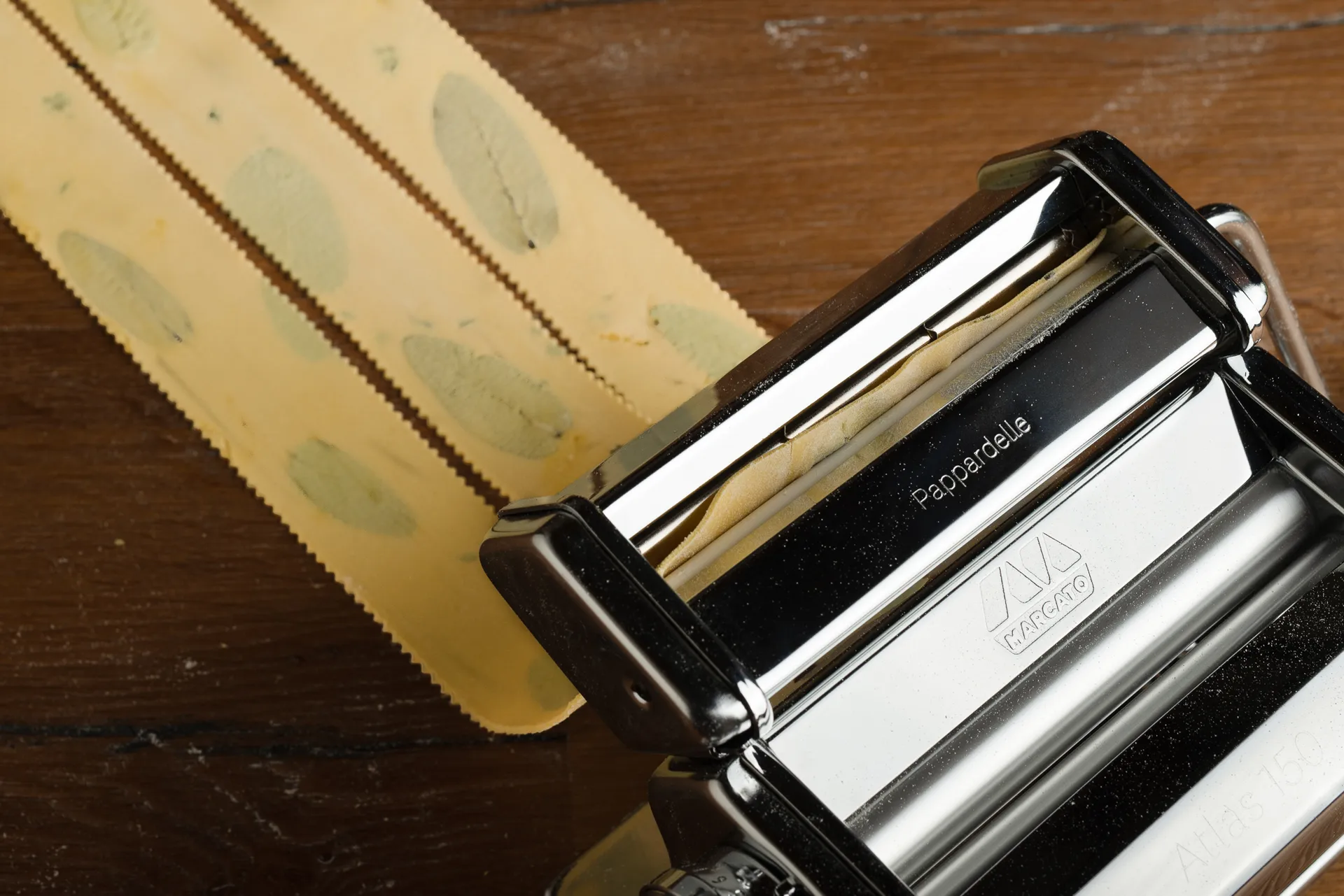 Dodatek do maszyny do makaronu Marcato pastamaskin Atlas 150, Wałek do makaronu Pappardelle Marcato