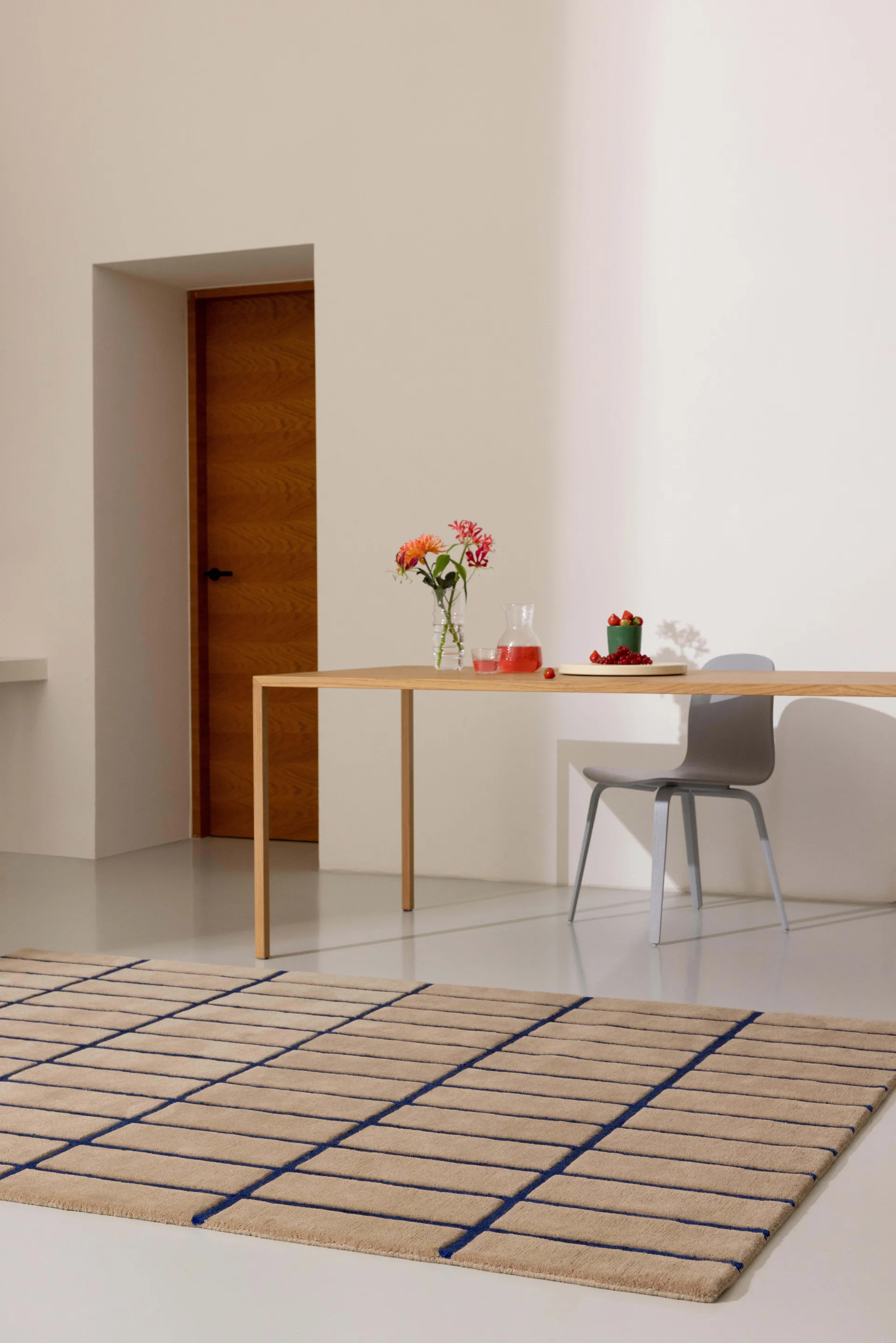 Dywan wełniany Tiiliskivi, Bright Blue, 200x280 cm Marimekko