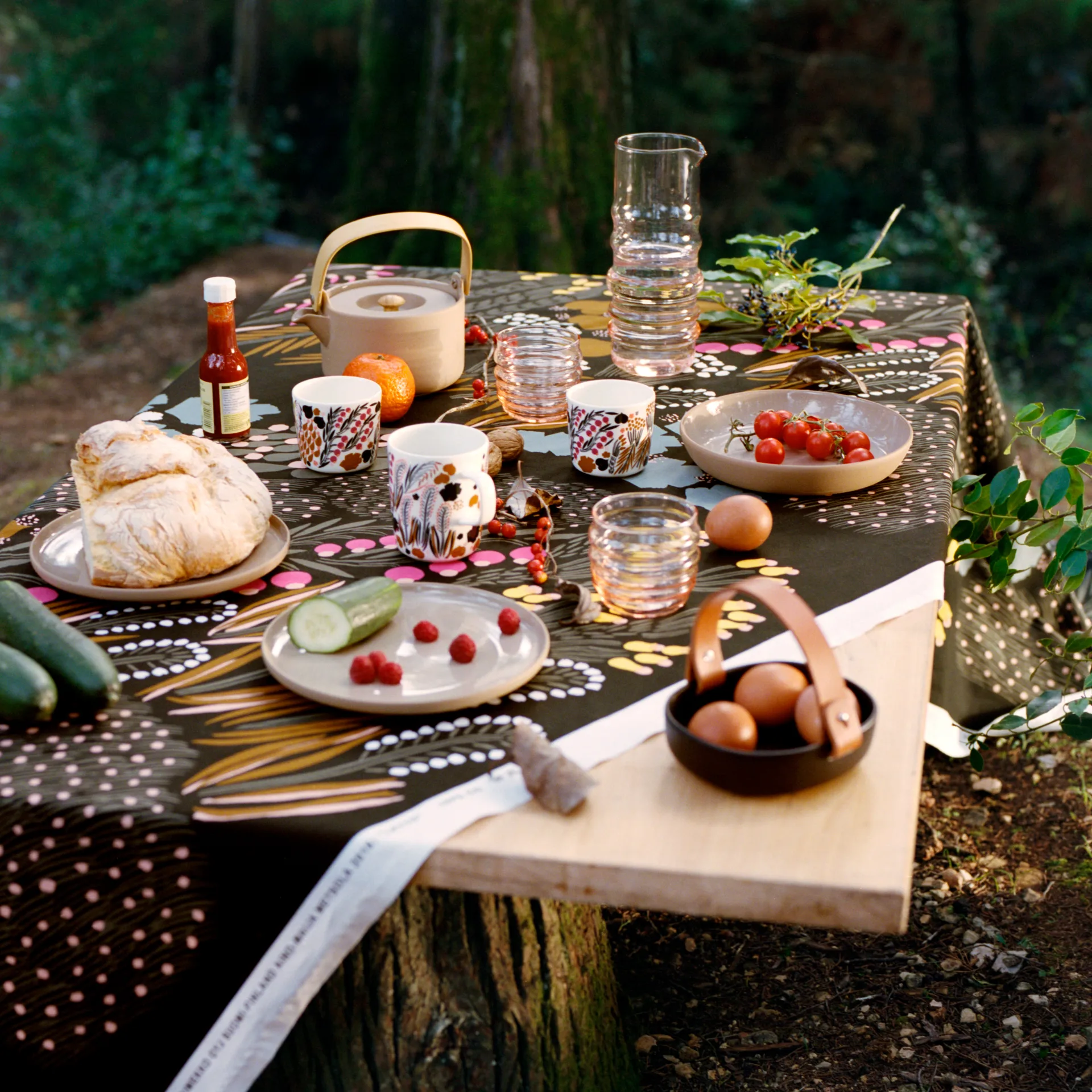 Miska Oiva Pikku Koppa, czarny Marimekko