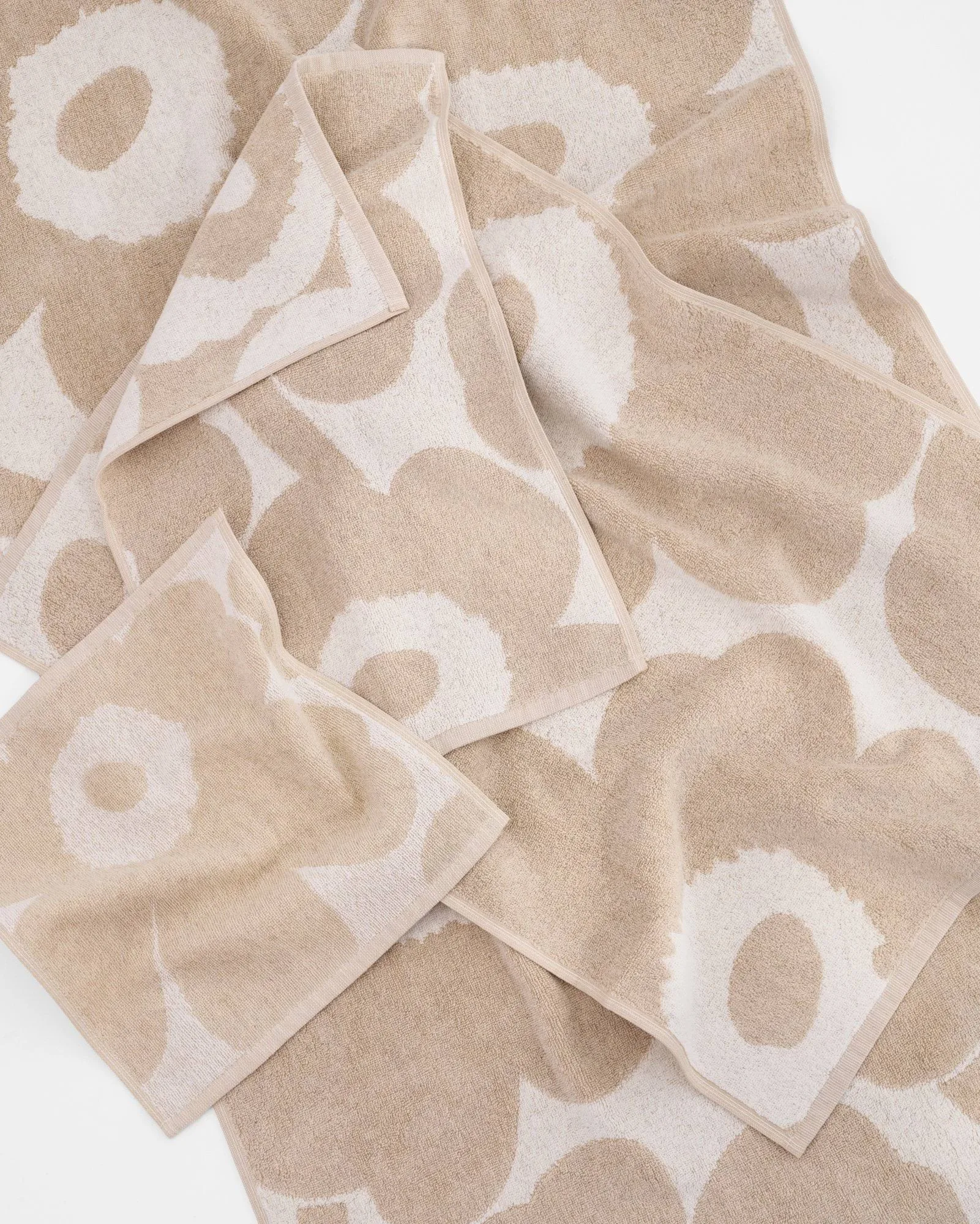 Ręcznik kąpielowy Unikko 70x150 cm, Off white-len Marimekko