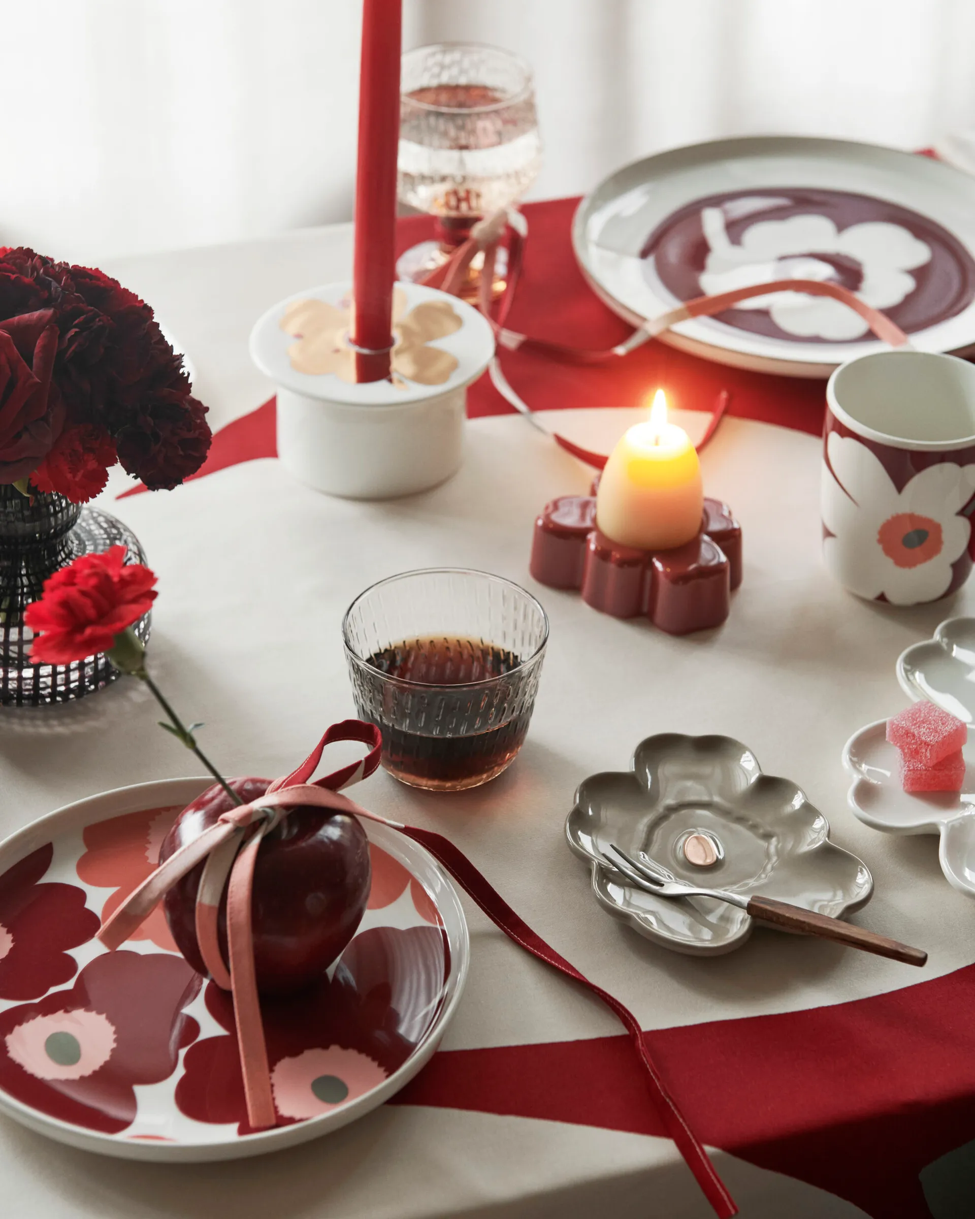 Unikko 60-lecie kubek 25 cl + talerz 12x15 cm, White-dark cherry-ash grey Marimekko