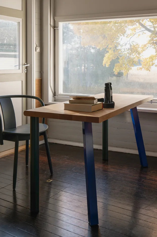 Biurko Homework 140x60 cm, Buk Massproductions