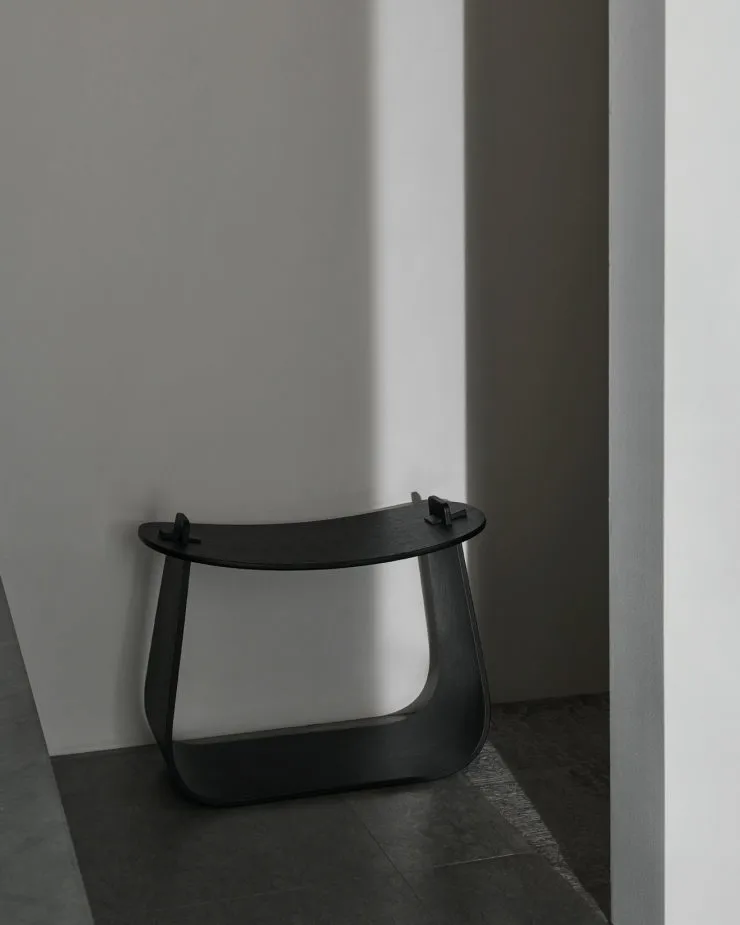 Krzesło Harry , Dąb bejcowany na czarno Massproductions