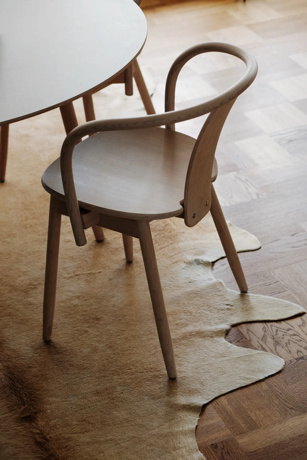 Krzesło Icha, Buk Massproductions