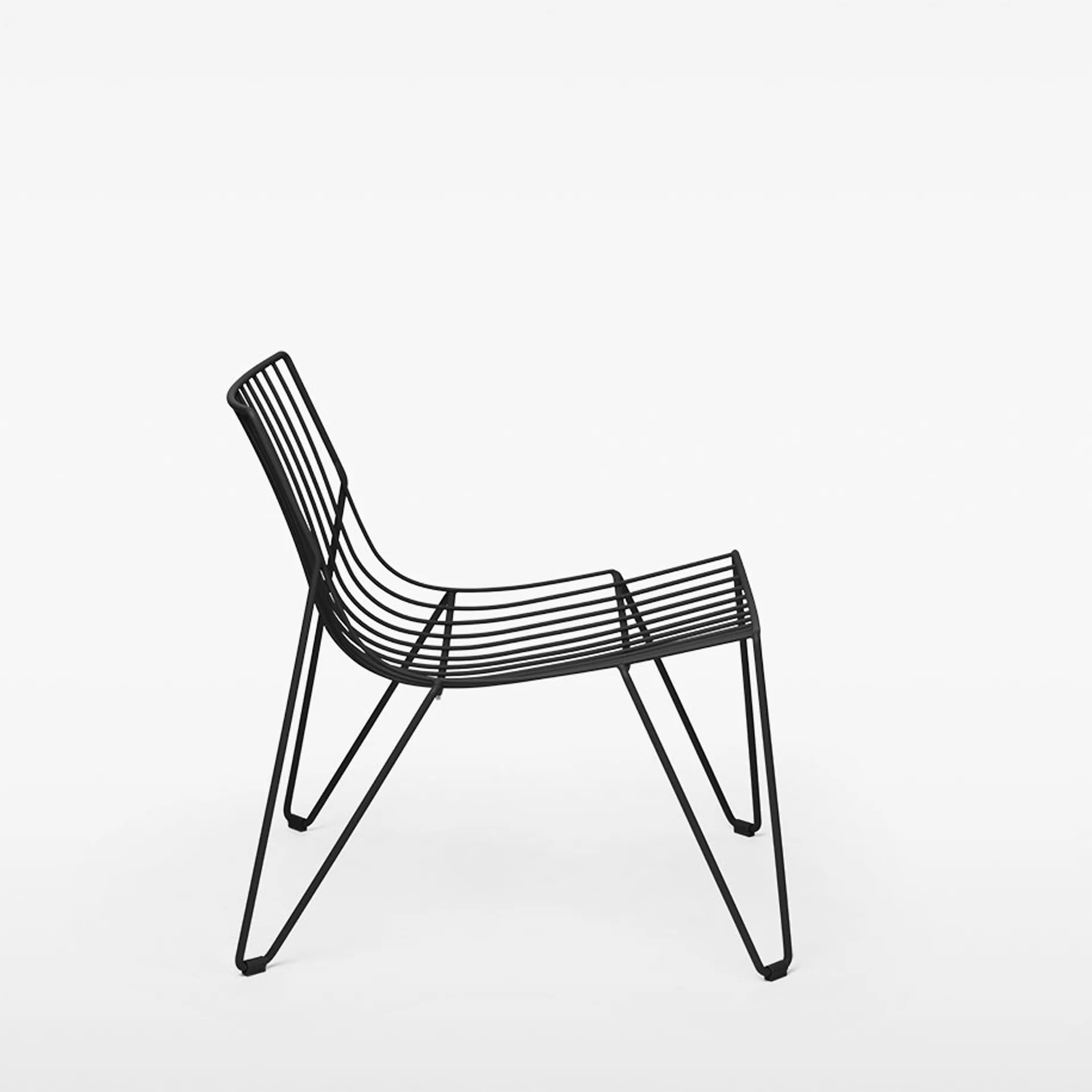 Krzesło wypoczynkowe Tio easy chair, Black Massproductions