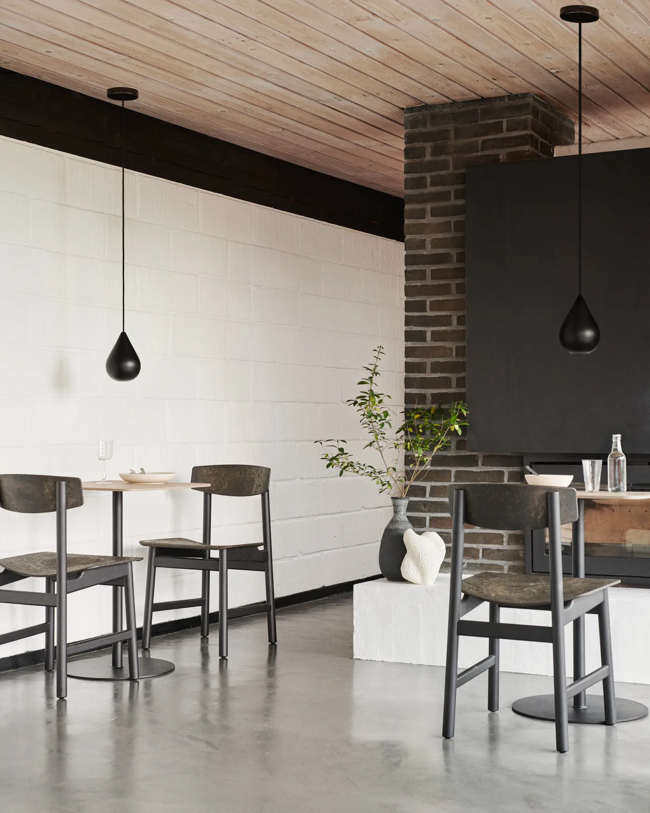 Krzesło Conscious BM3162, Black beech-coffee wate black
 Mater