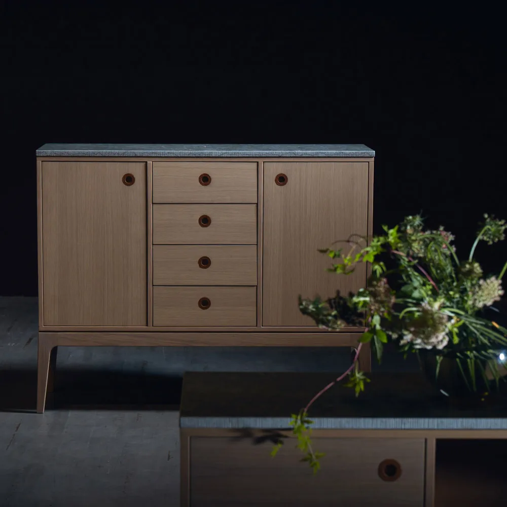 Kredens Höllviken, dąb biały pigmentowany Mavis