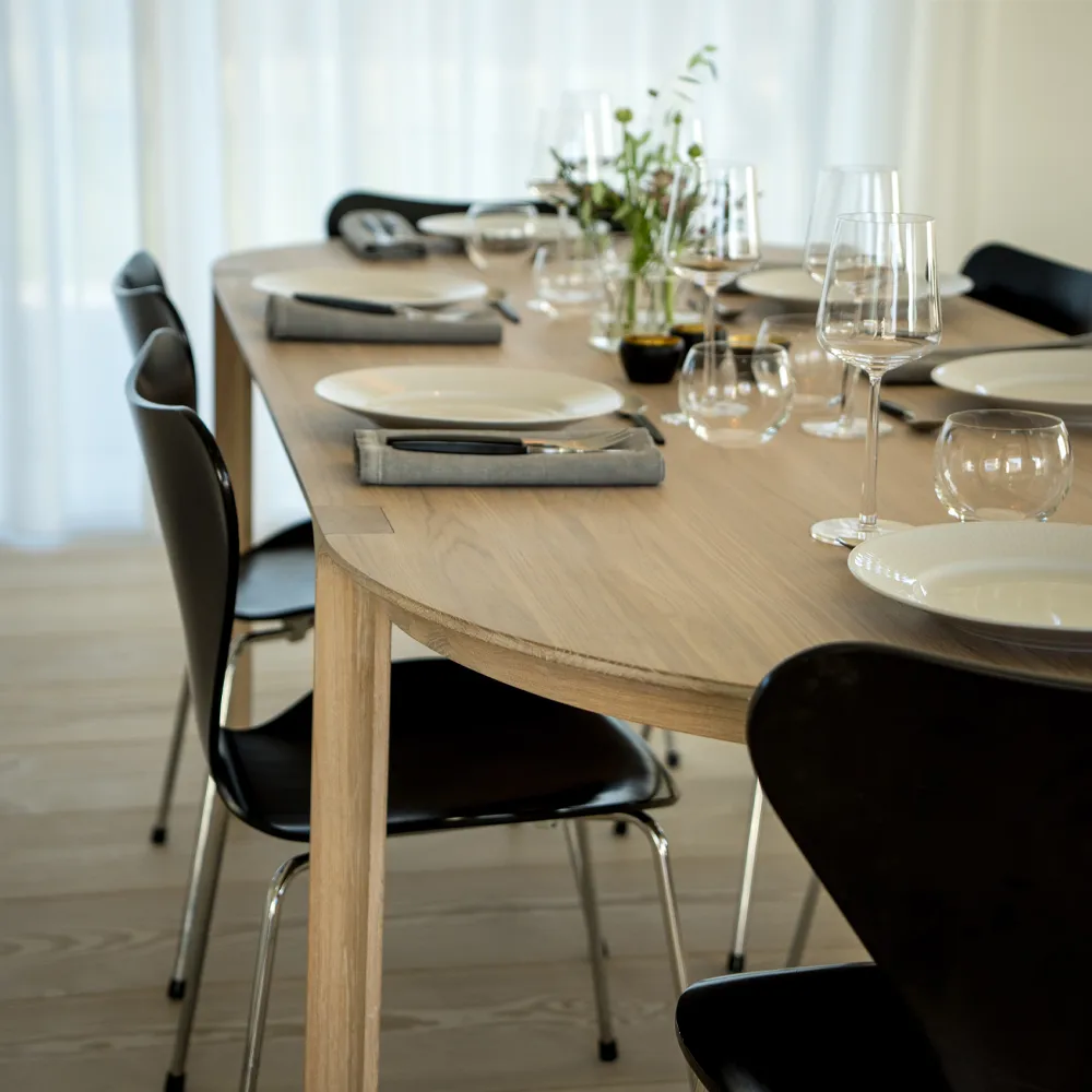 Stół do jadalni Amora, dąb bielony woskowany Mavis