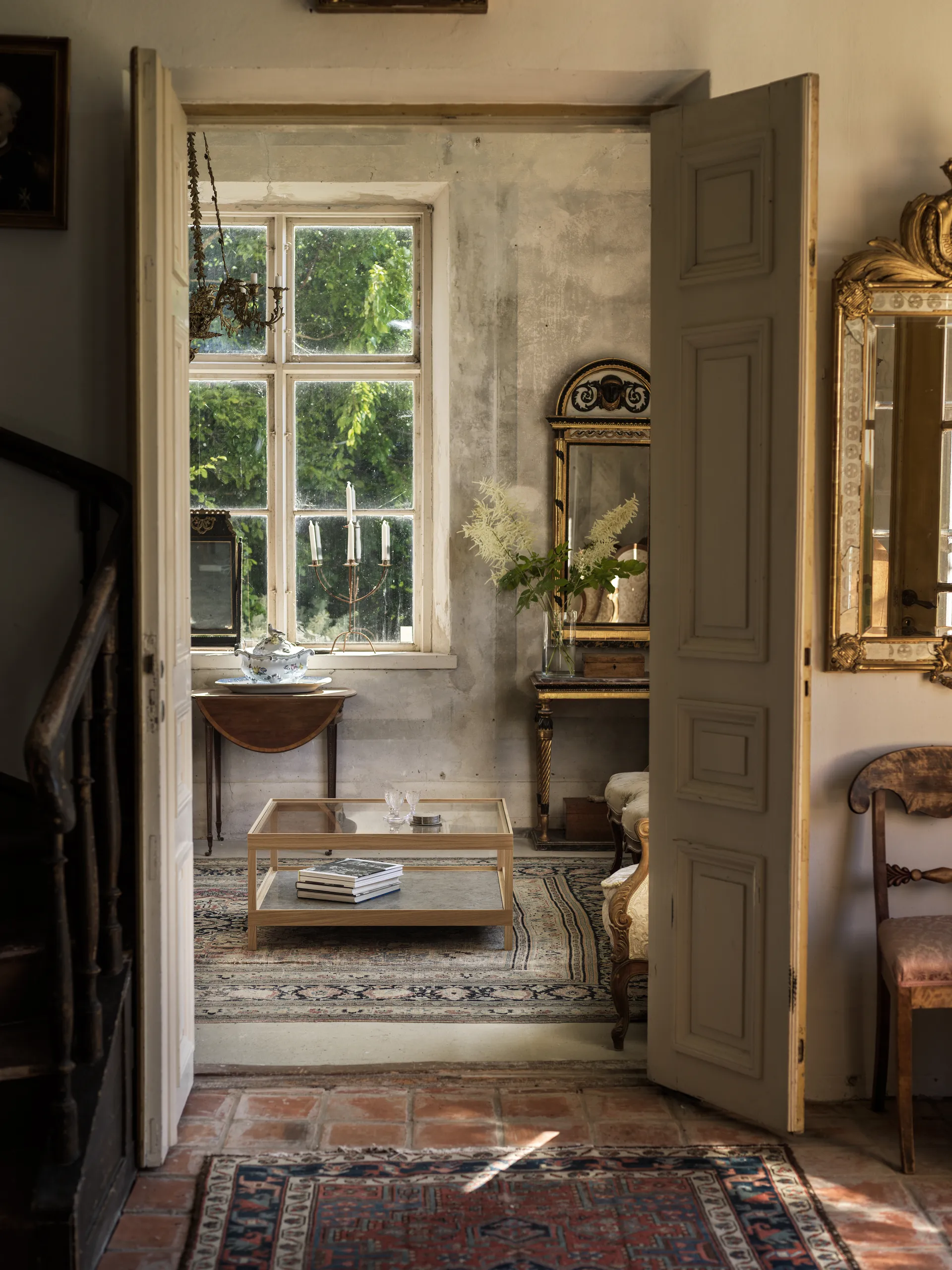 Stolik kawowy Ima 90x90 cm, Dąb matowy lakier bielony, wapień Mavis