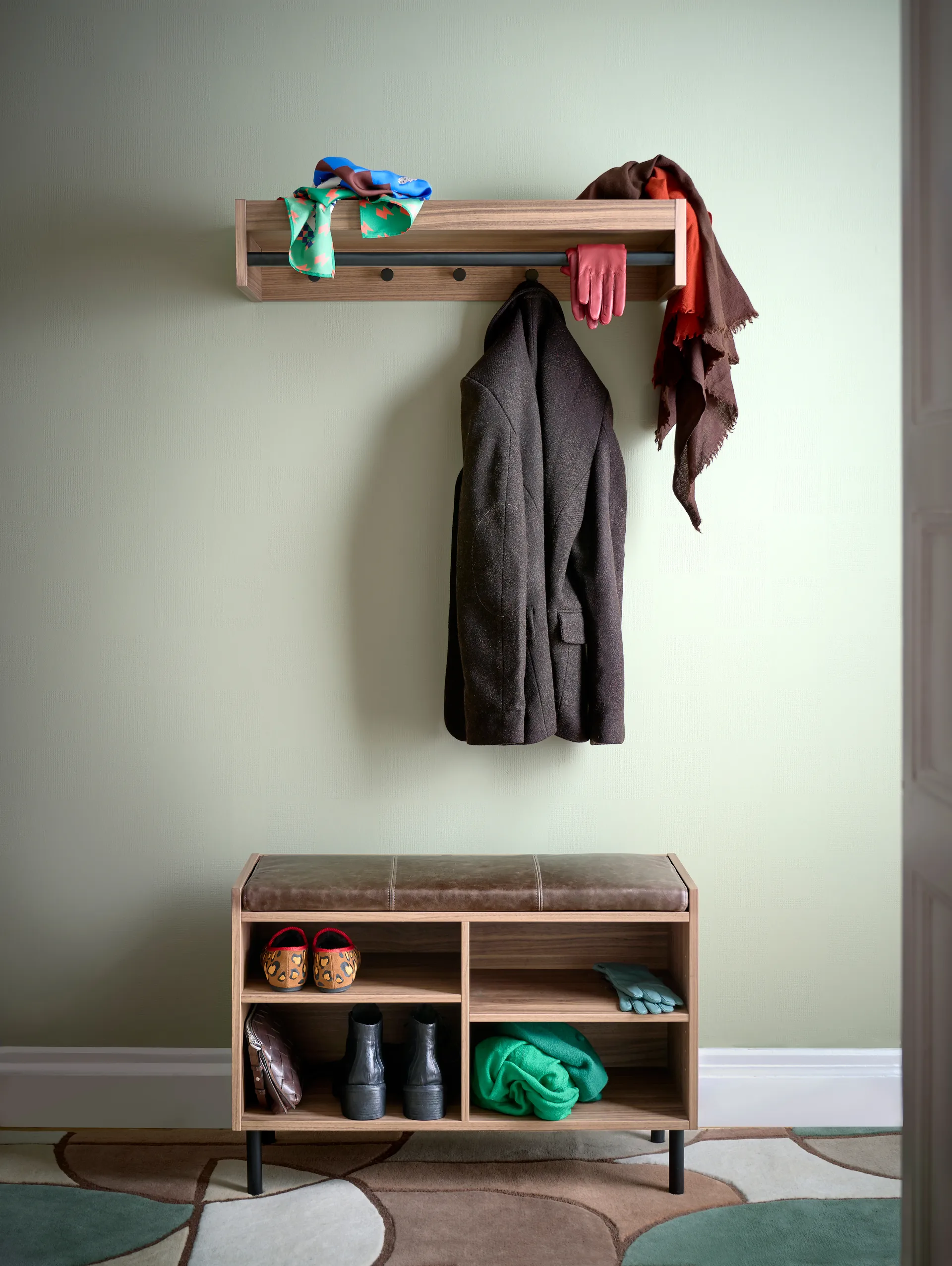 Ławka z pojemnikiem Gentle, Orzech włoski, 78x53x35 cm Maze