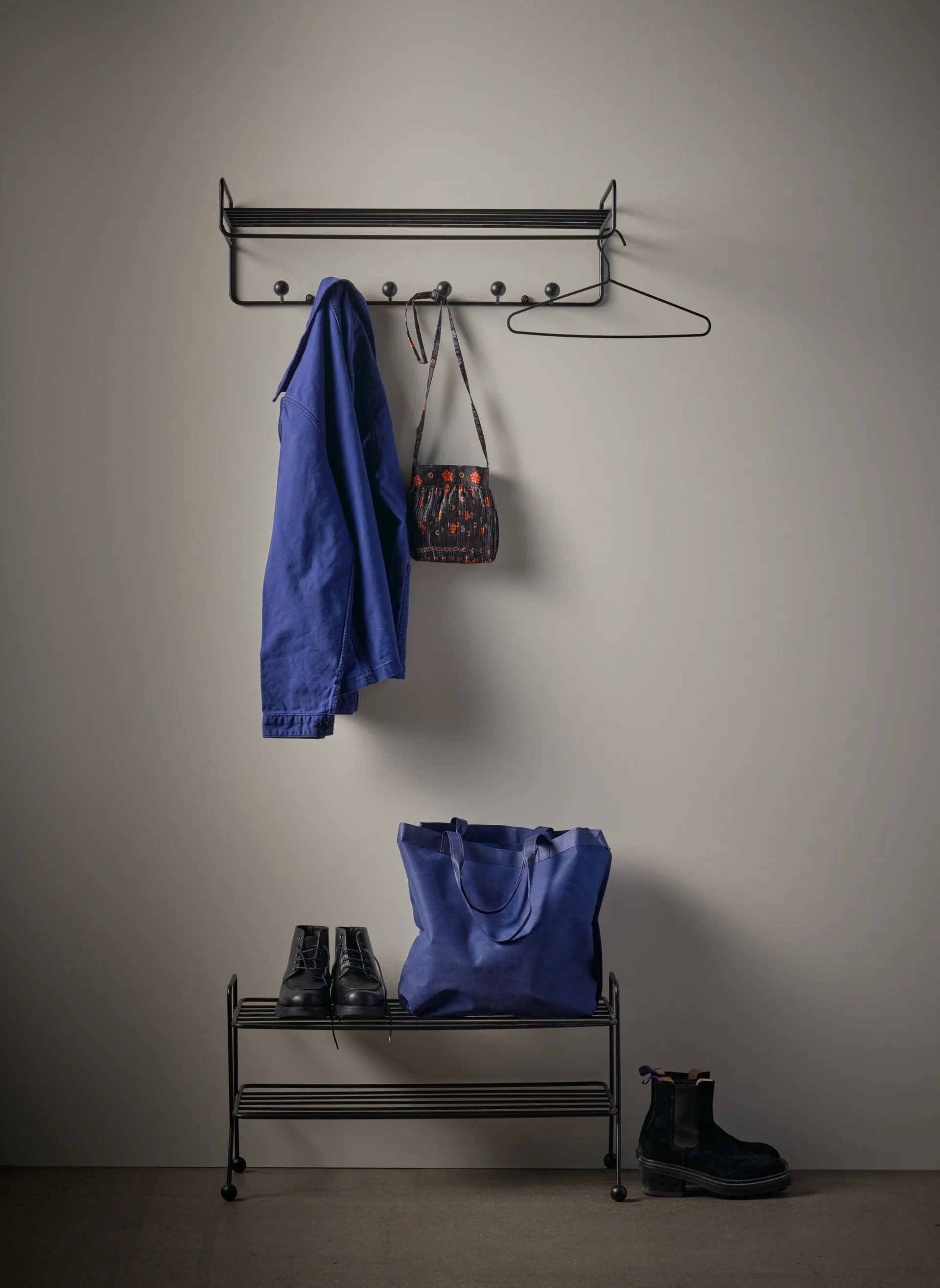 Bill Hat rack półka na kapelusze, Czarny Maze