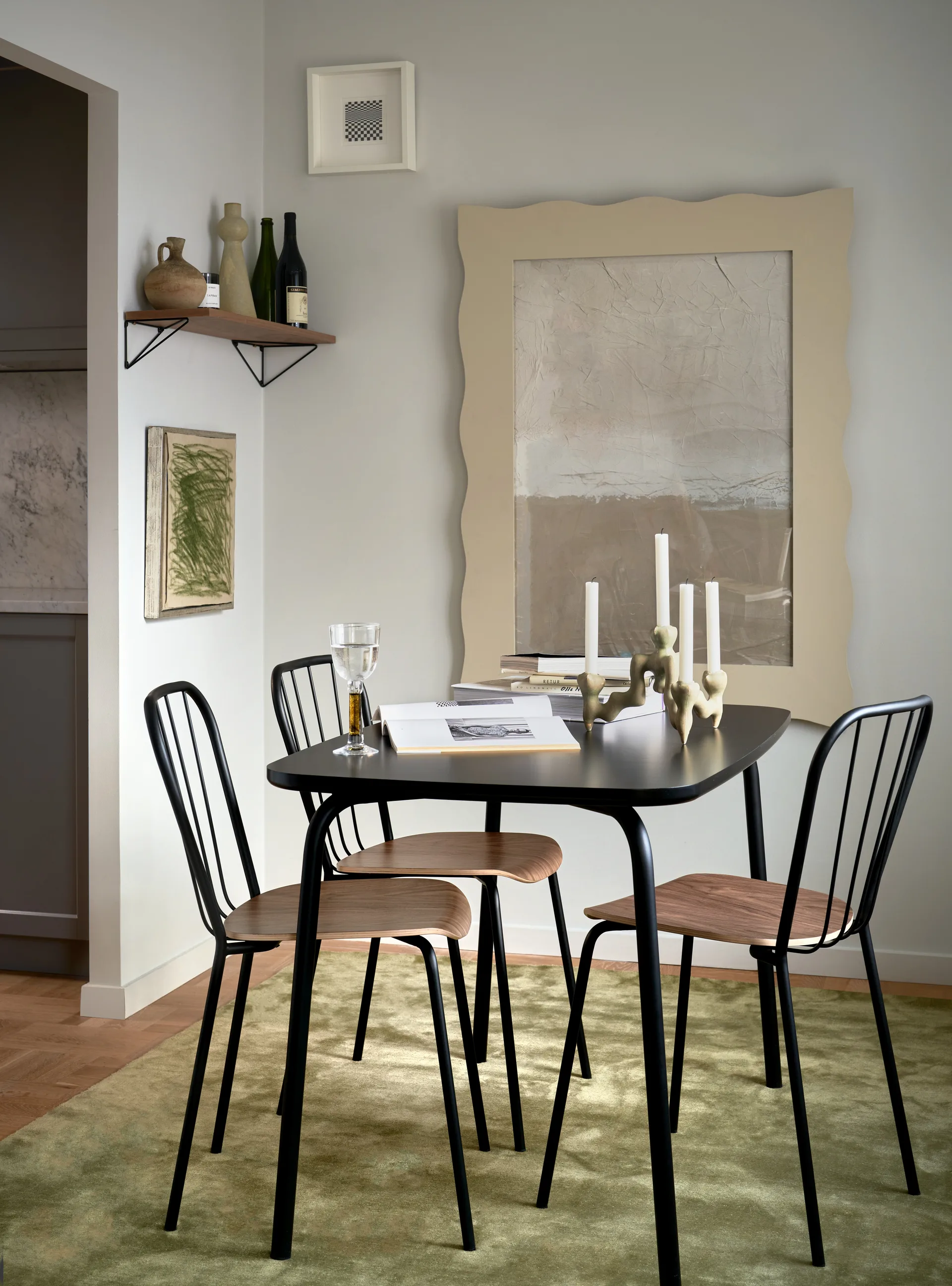 Krzesło Same Chair, Czarny-orzech włoski Maze