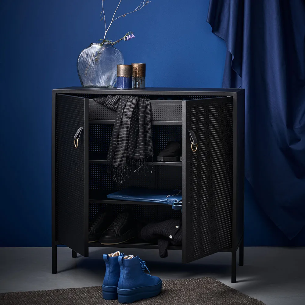 Liza gabinet, czarny, skórzane detale Maze