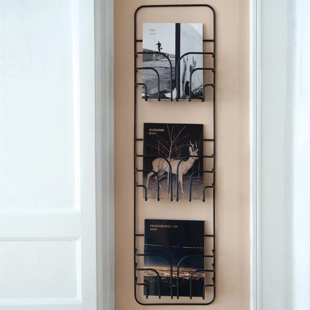 Stojak na czasopisma Now, czarny Maze