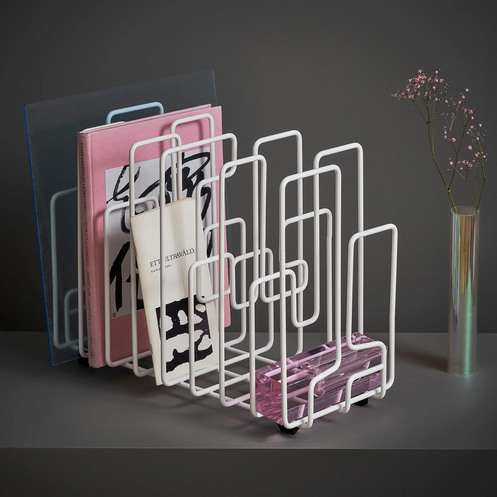 Stojak na gazety In The Neighbourhood, Biały Maze