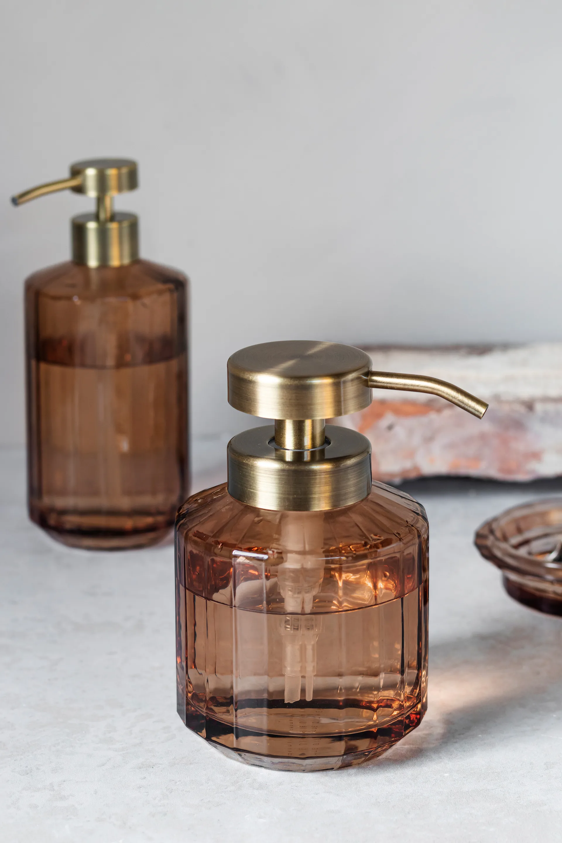 Dozownik do mydła Vision, niski, Latte Mette Ditmer