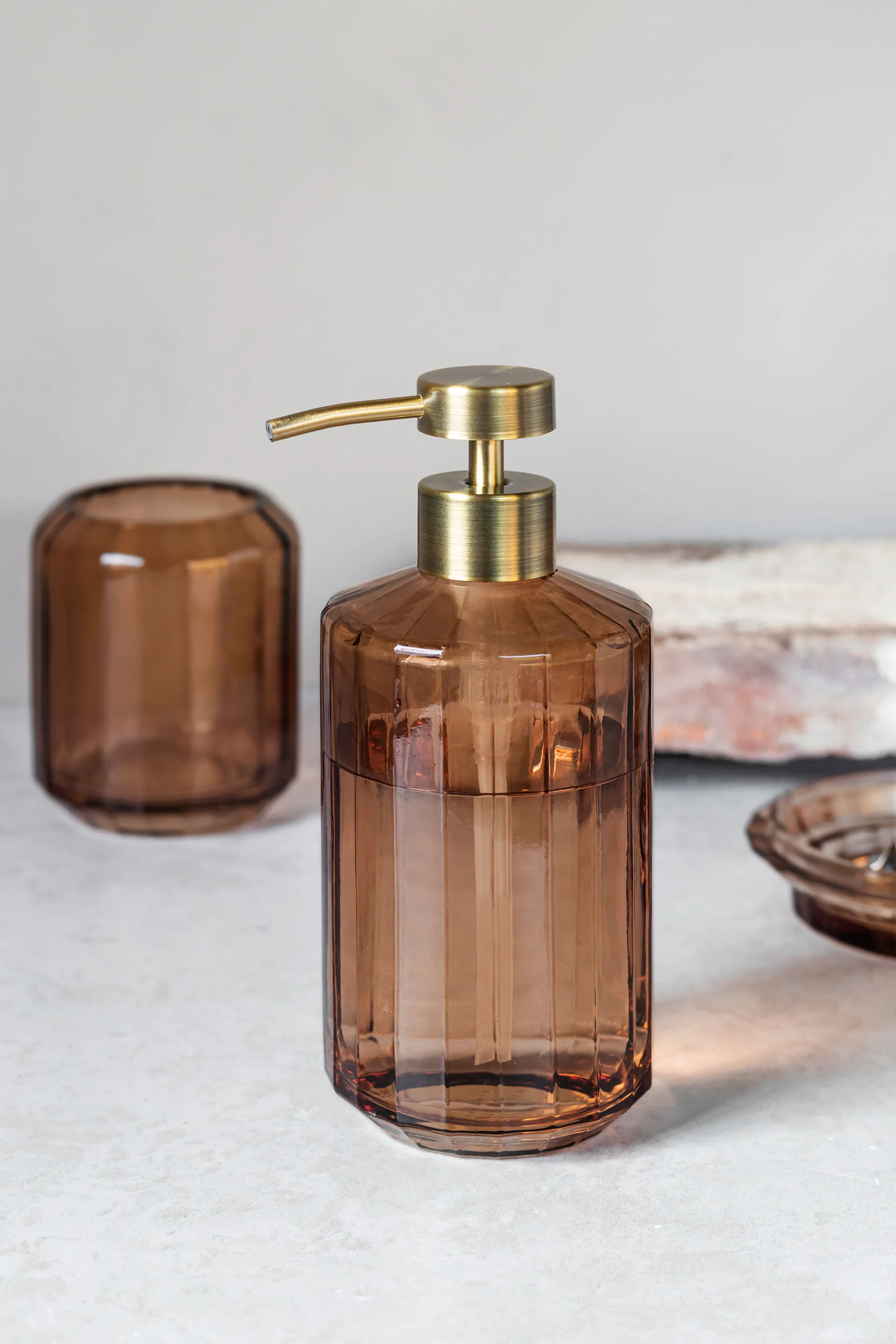 Dozownik do mydła Vision wysoki, Latte Mette Ditmer