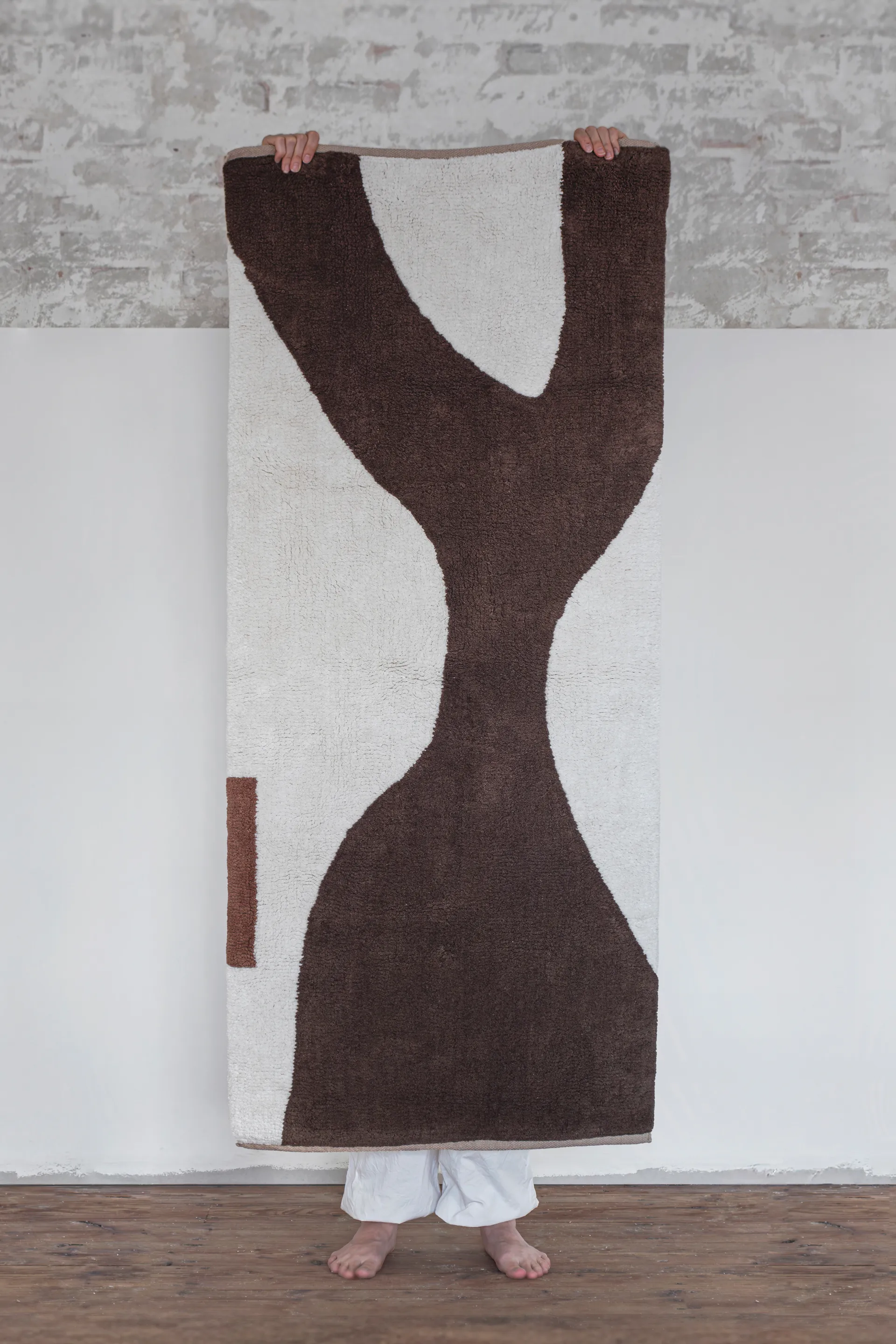 Dywan Figura, Brown, 70x150 cm Mette Ditmer