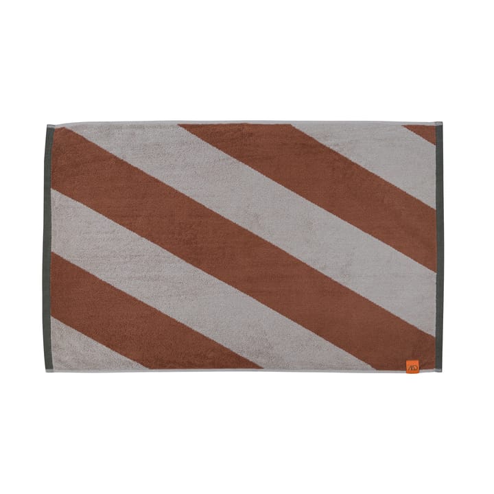 Dywanik łazienkowy Diagonal 50x80 cm - Brick - Mette Ditmer
