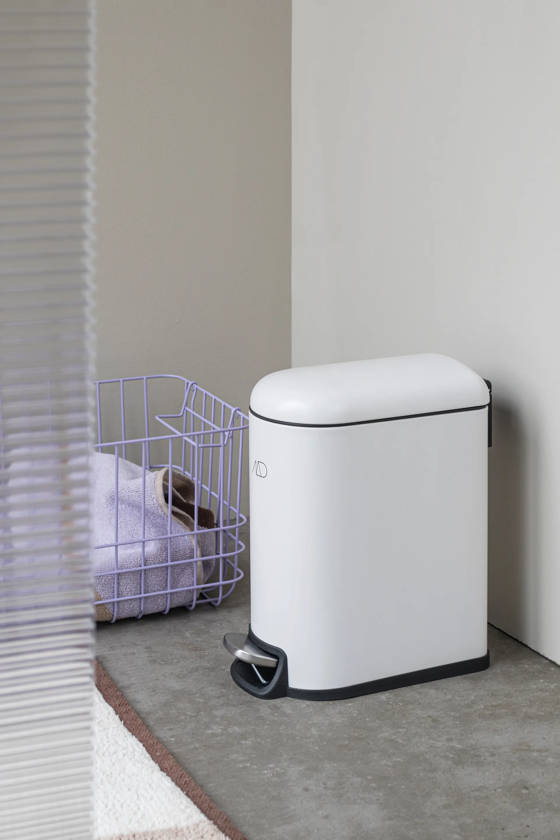 Kosz z pedałem Mini-Walther 5 L, Off-white Mette Ditmer