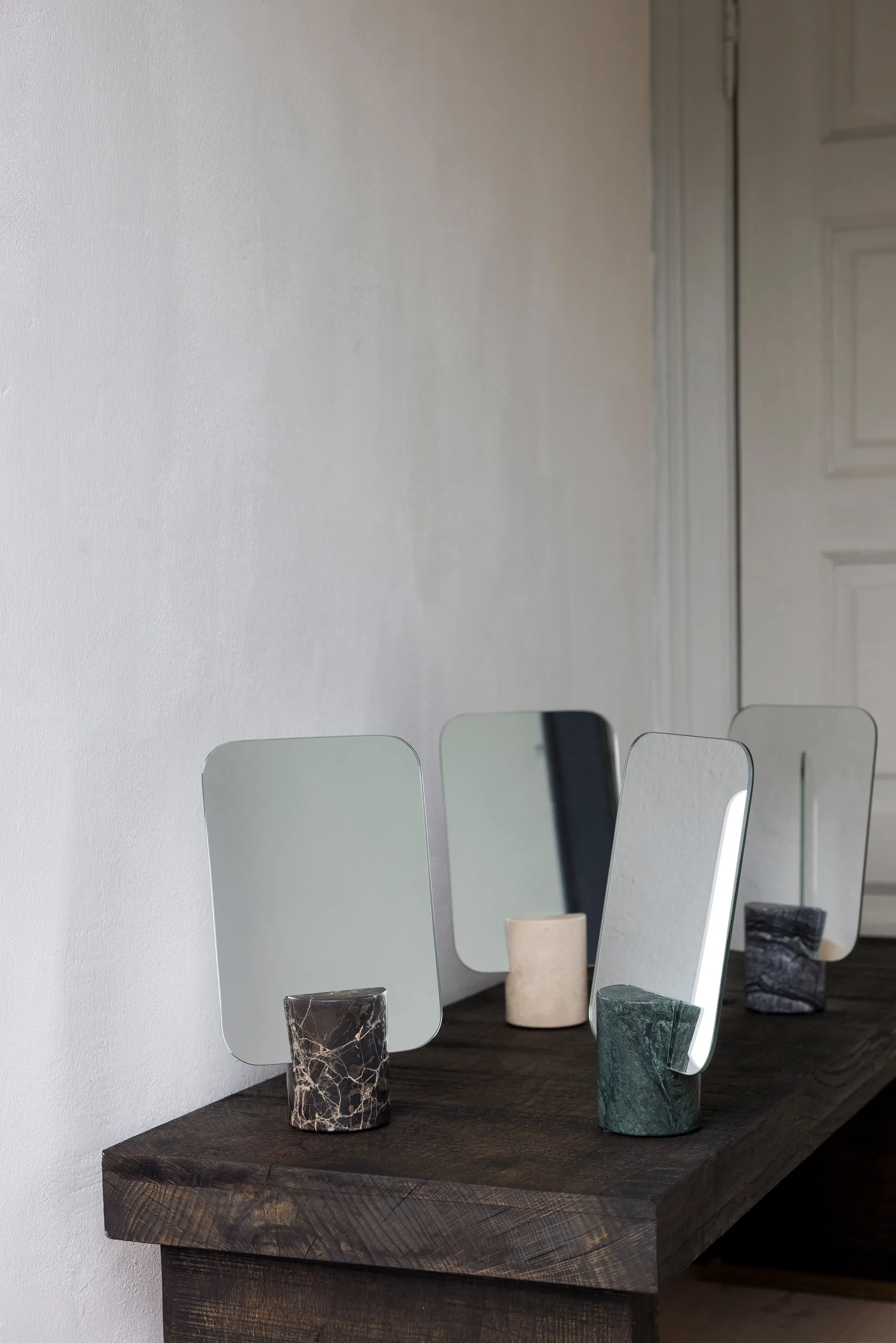 Lusterko stołowe Marble, Black-grey, 30 cm Mette Ditmer