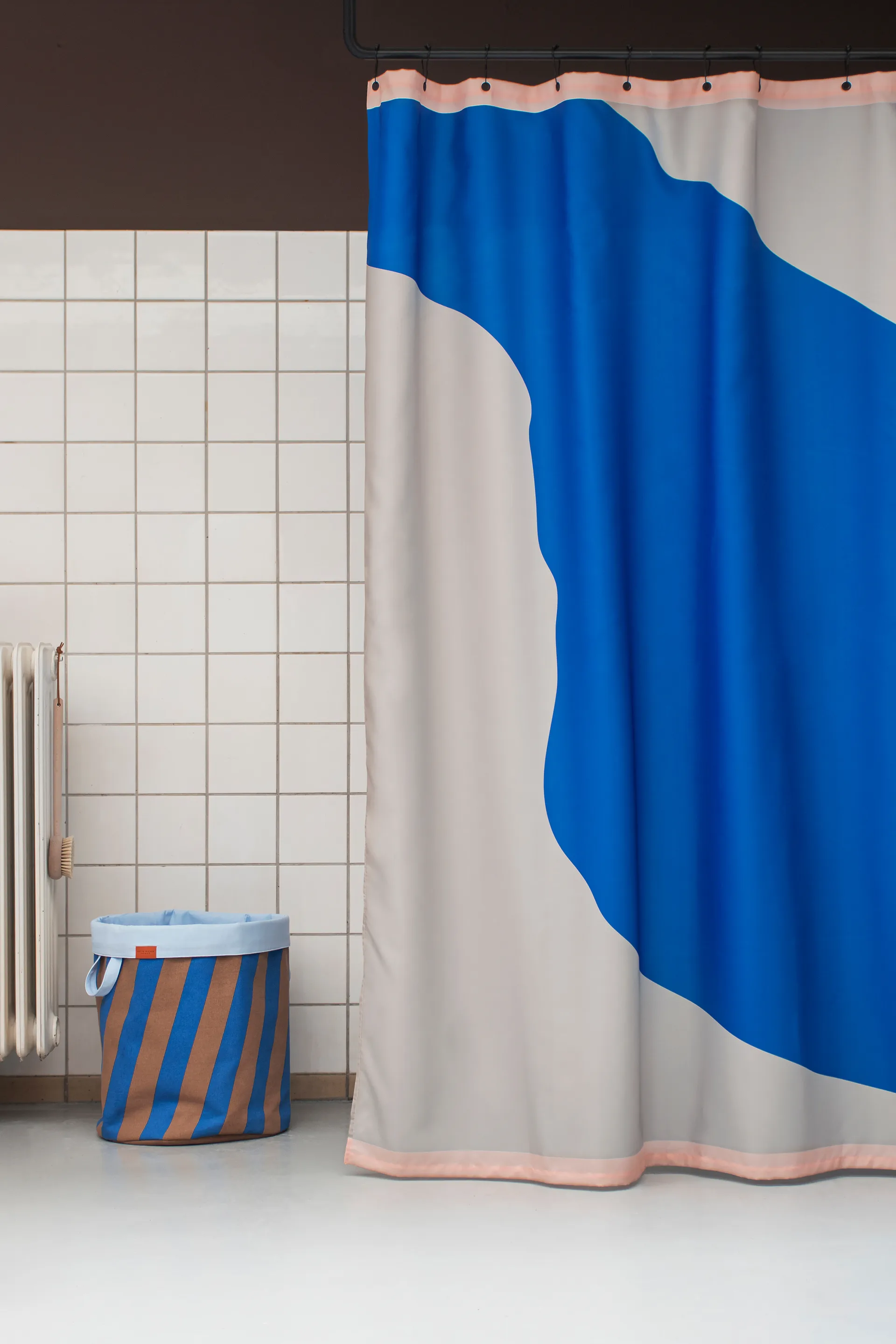 Nova Arte firanka kąpielowa 150x200 cm, Light grey-cobalt Mette Ditmer