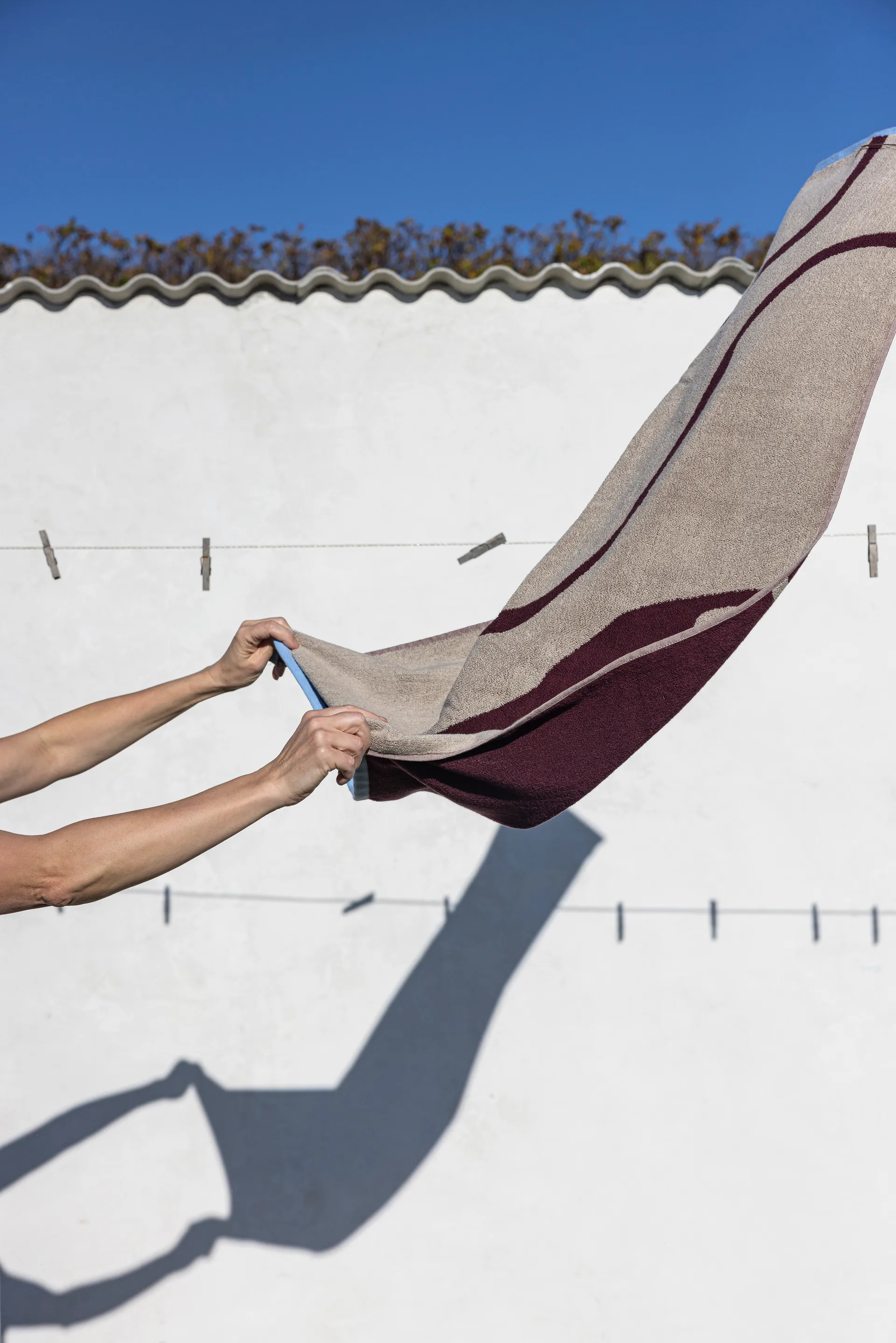 Nova Arte ręcznik kąpielowy 70x133 cm, Wine-sand Mette Ditmer