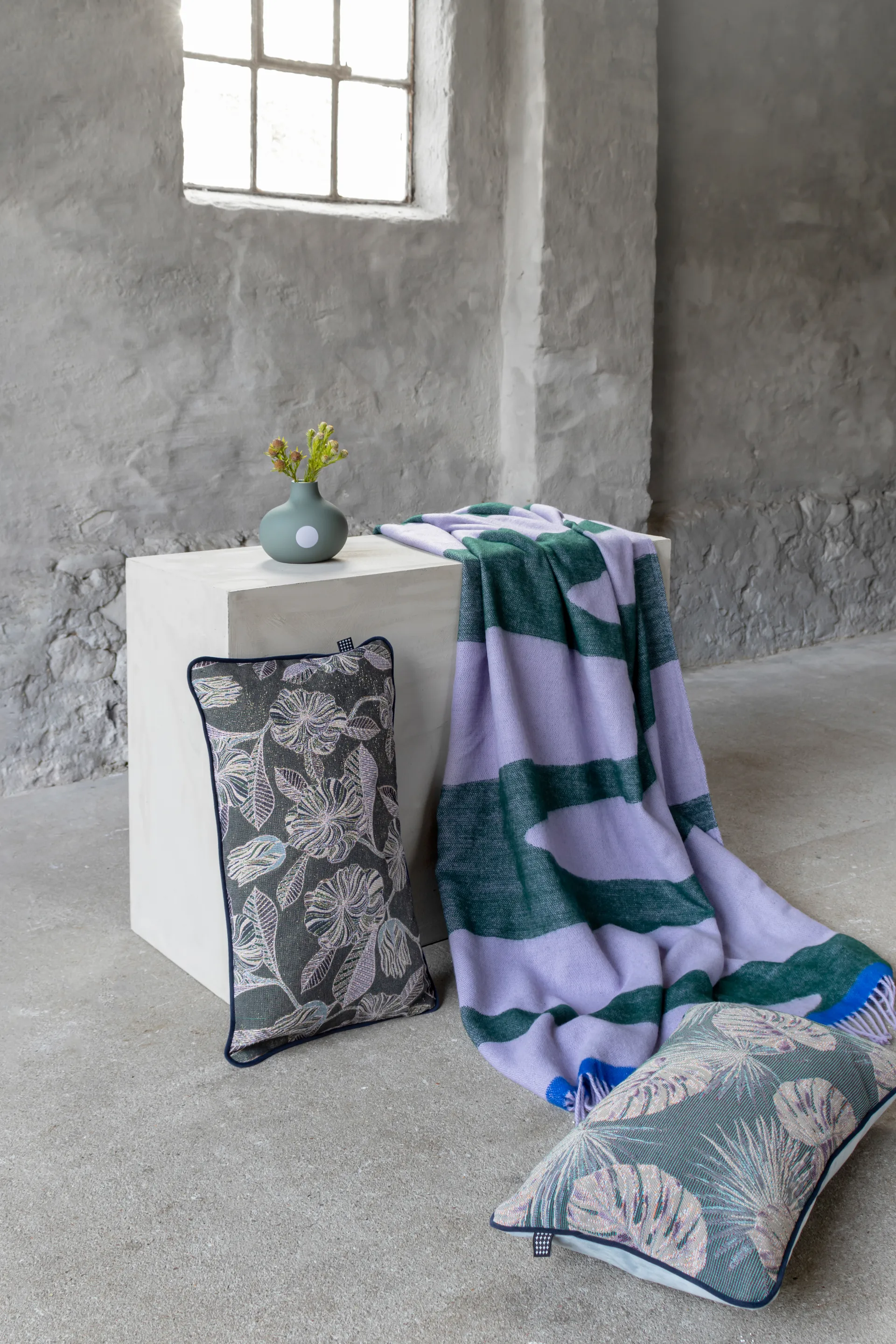 Pled Gallery 125x170 cm, Dark forest Mette Ditmer