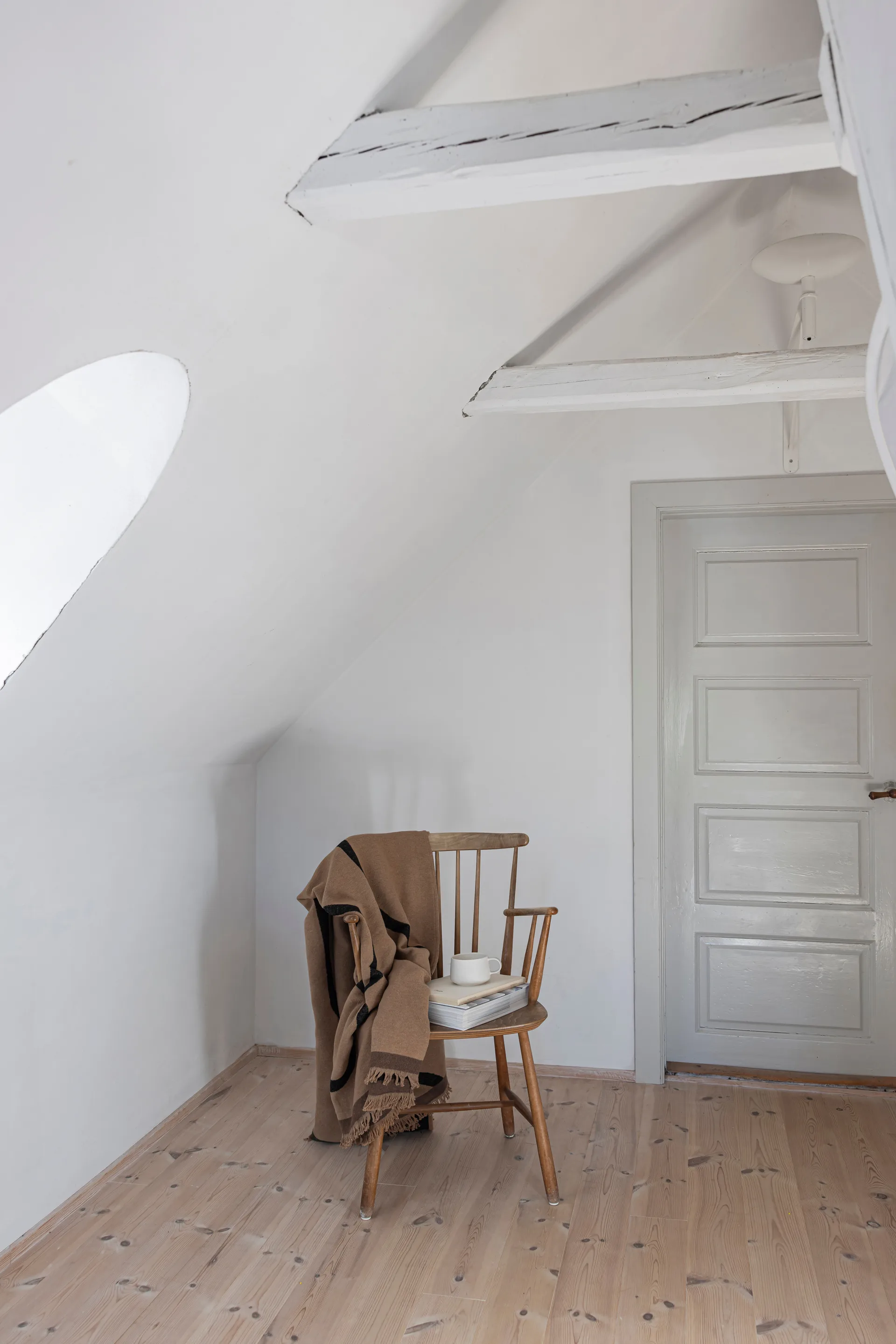 Pled Shadow, Latte-black, 130x175 cm Mette Ditmer