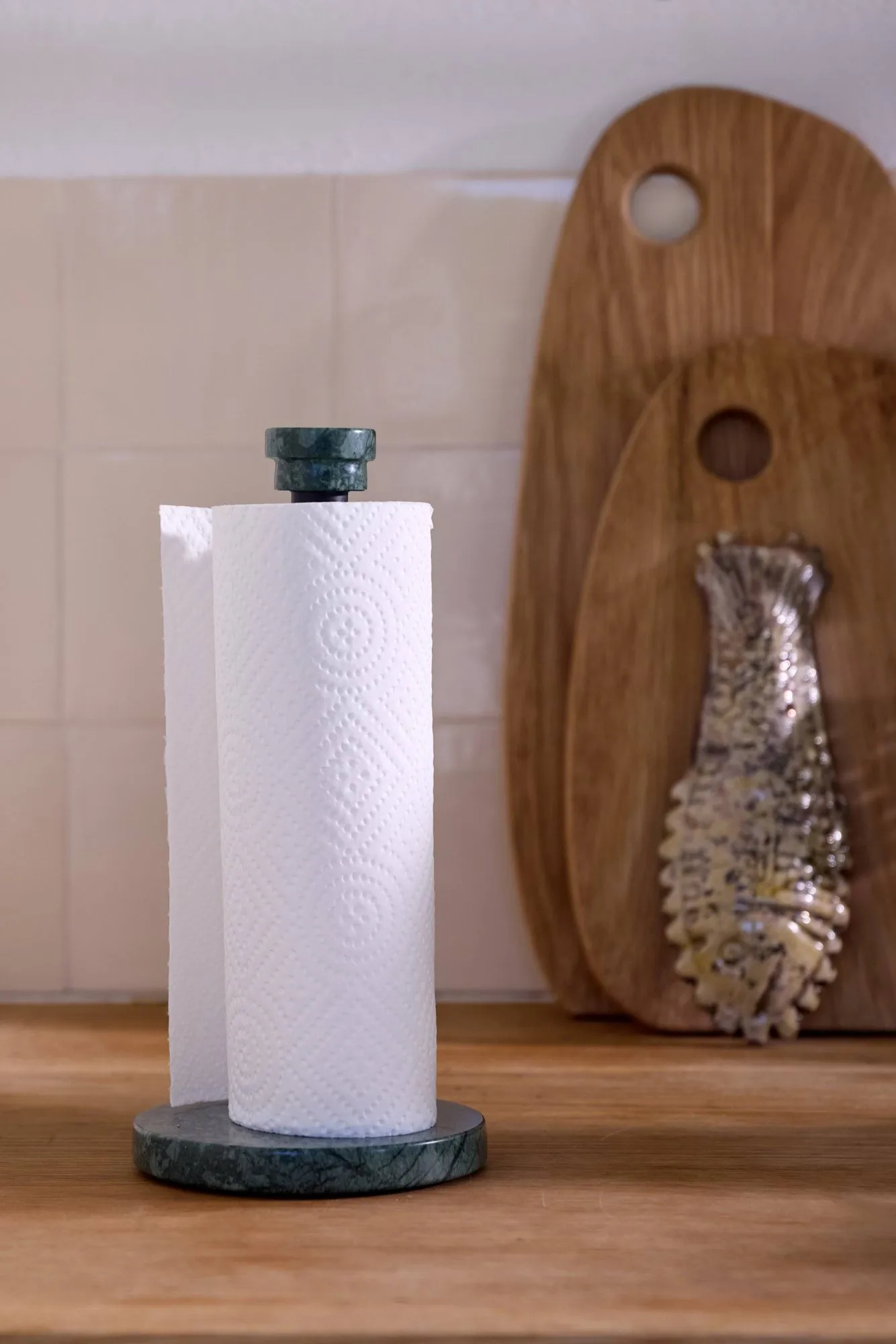 Stojak na ręcznik papierowy Marble, Zielony Mette Ditmer