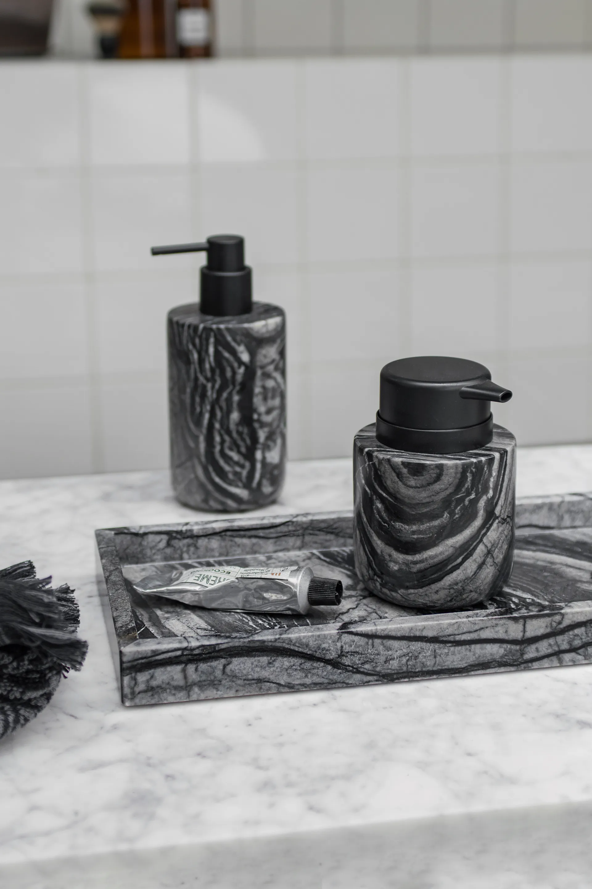 Taca dekoracyjna Marble 16x31 cm, Czarny-szary Mette Ditmer