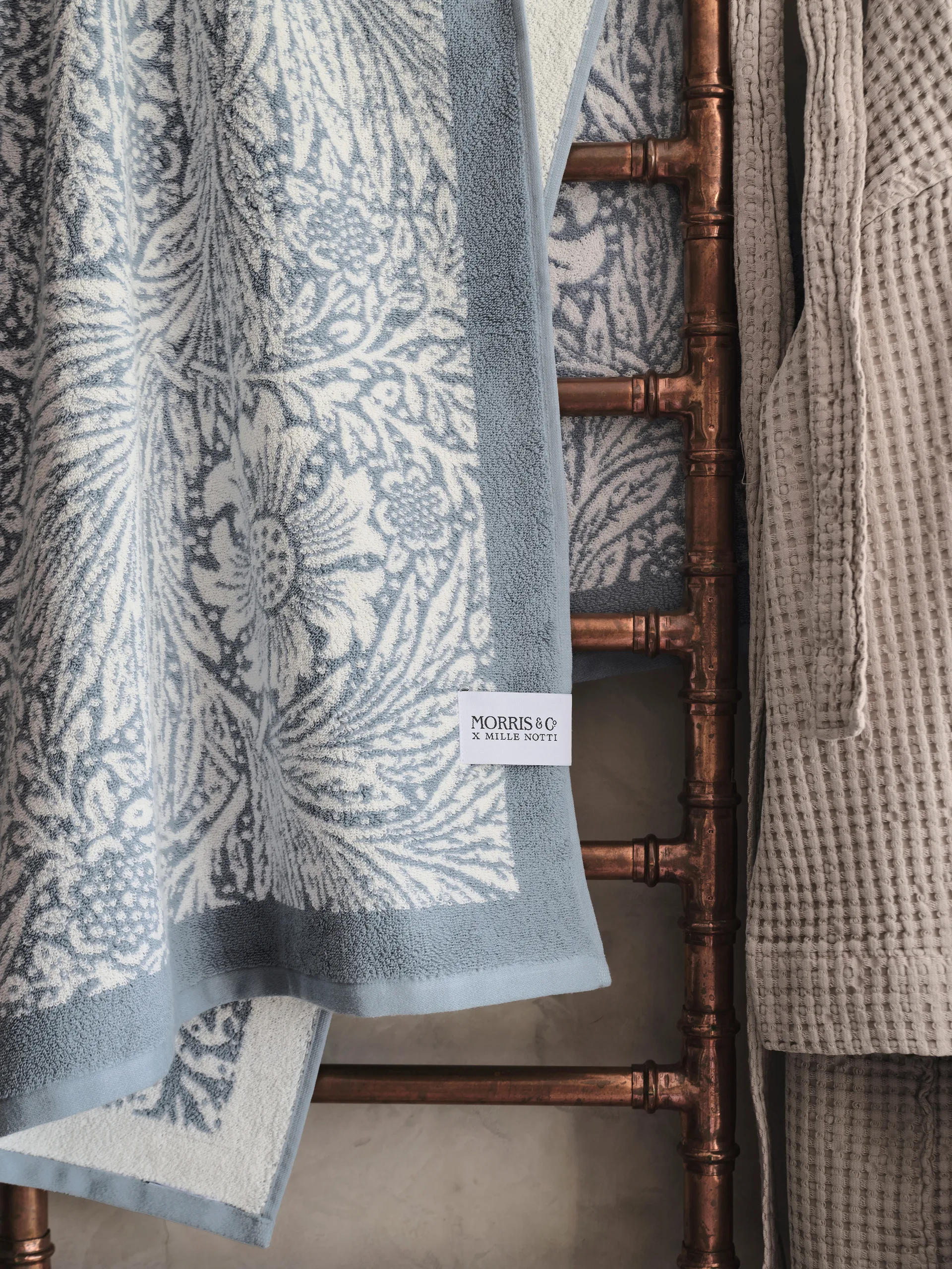 Morris & Co. Marigold Ręcznik EKO, Niebieski, 86x150 cm Mille Notti