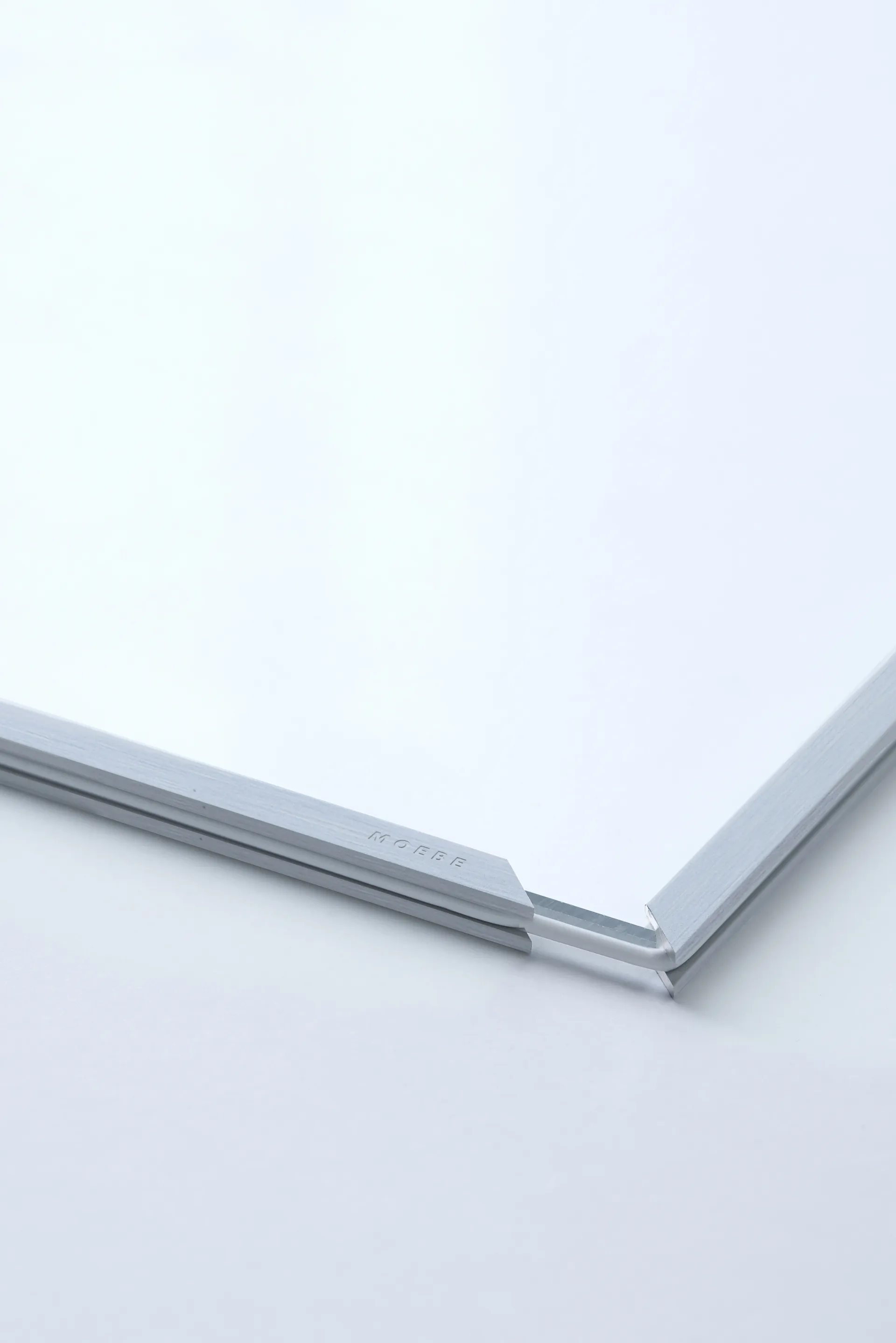 Ramka Moebe A3 31,7x44 cm, Aluminium szczotkowane MOEBE