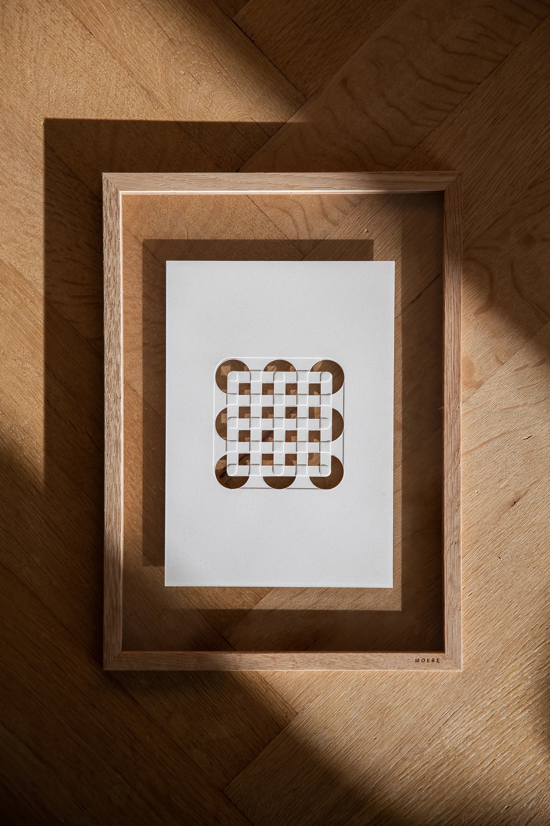 Relief circles & squares 21x29,7 cm, Off White MOEBE