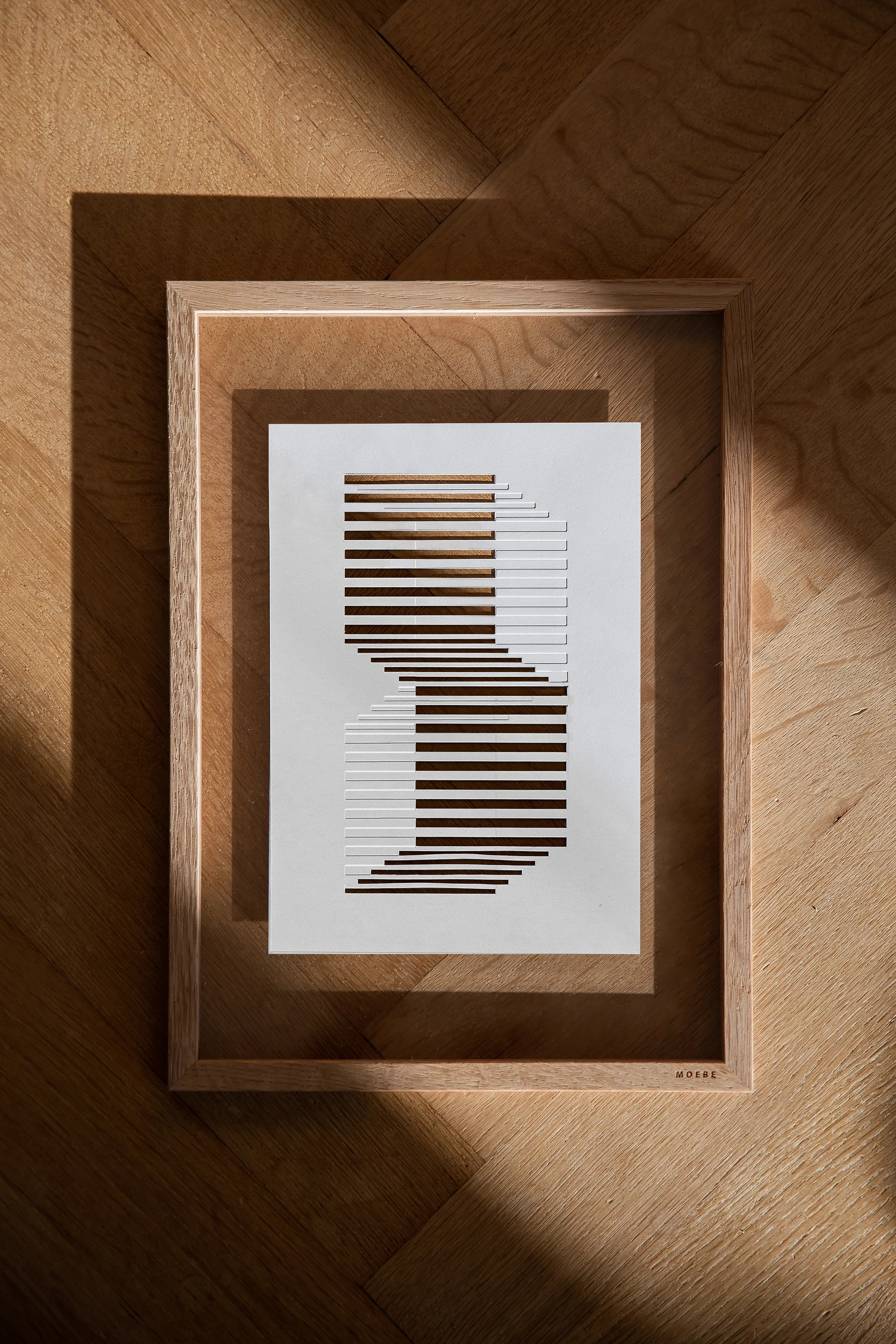 Relief shifted lines 14,8x21 cm, Off White MOEBE