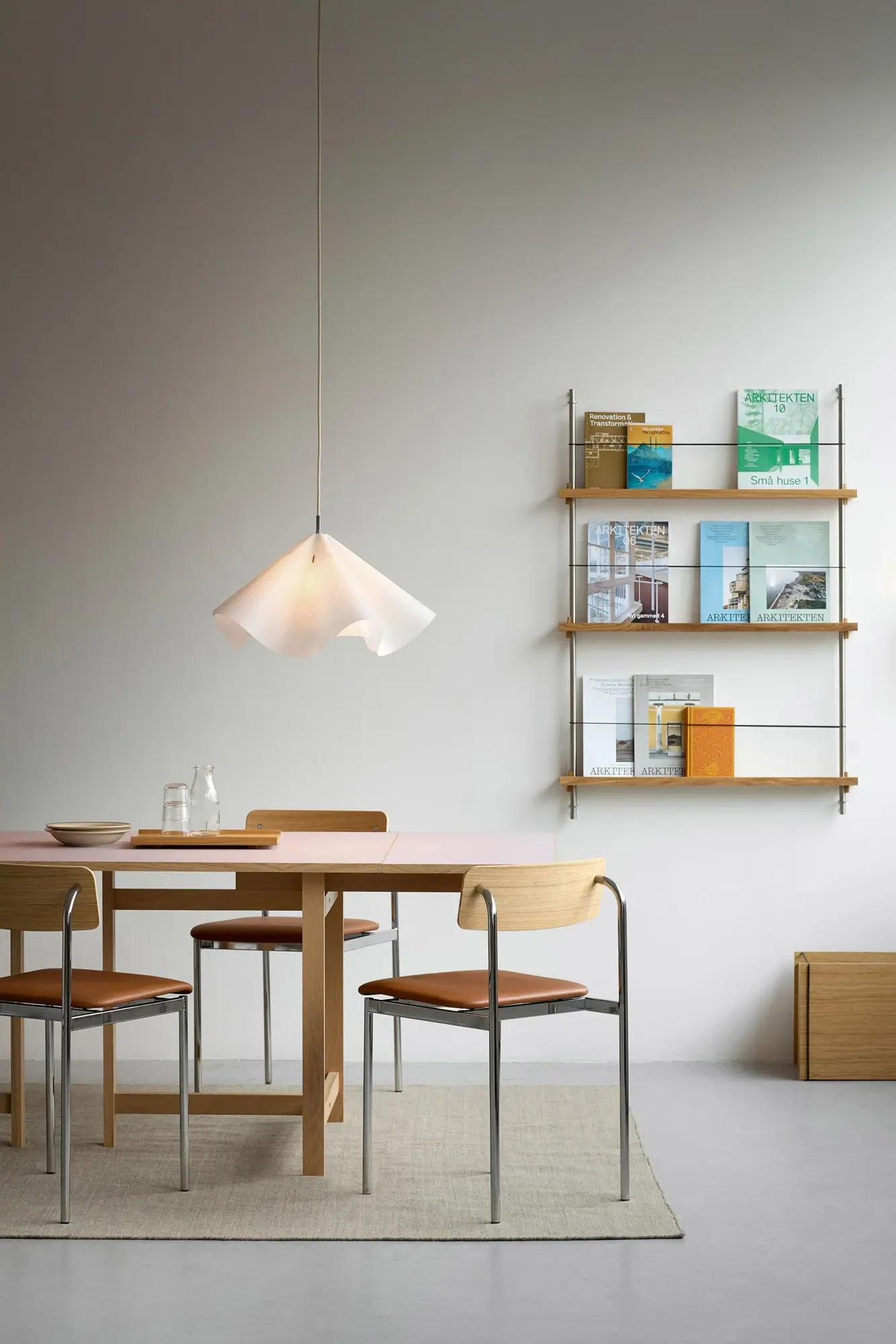Sinuate lampa wisząca, White-stainless steel, medium Ø60x30 cm MOEBE