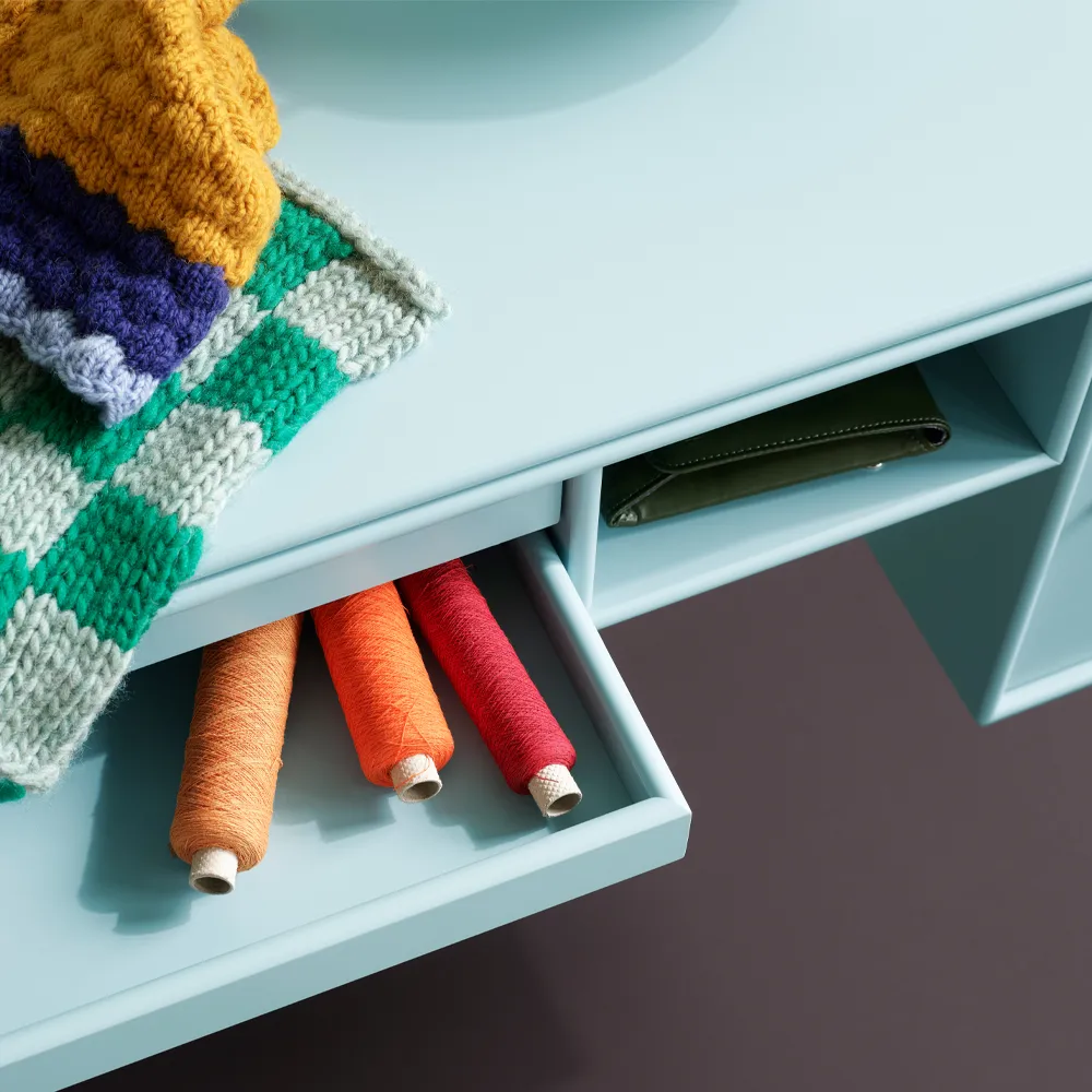 Biurko Bureau, cumin 157 Montana