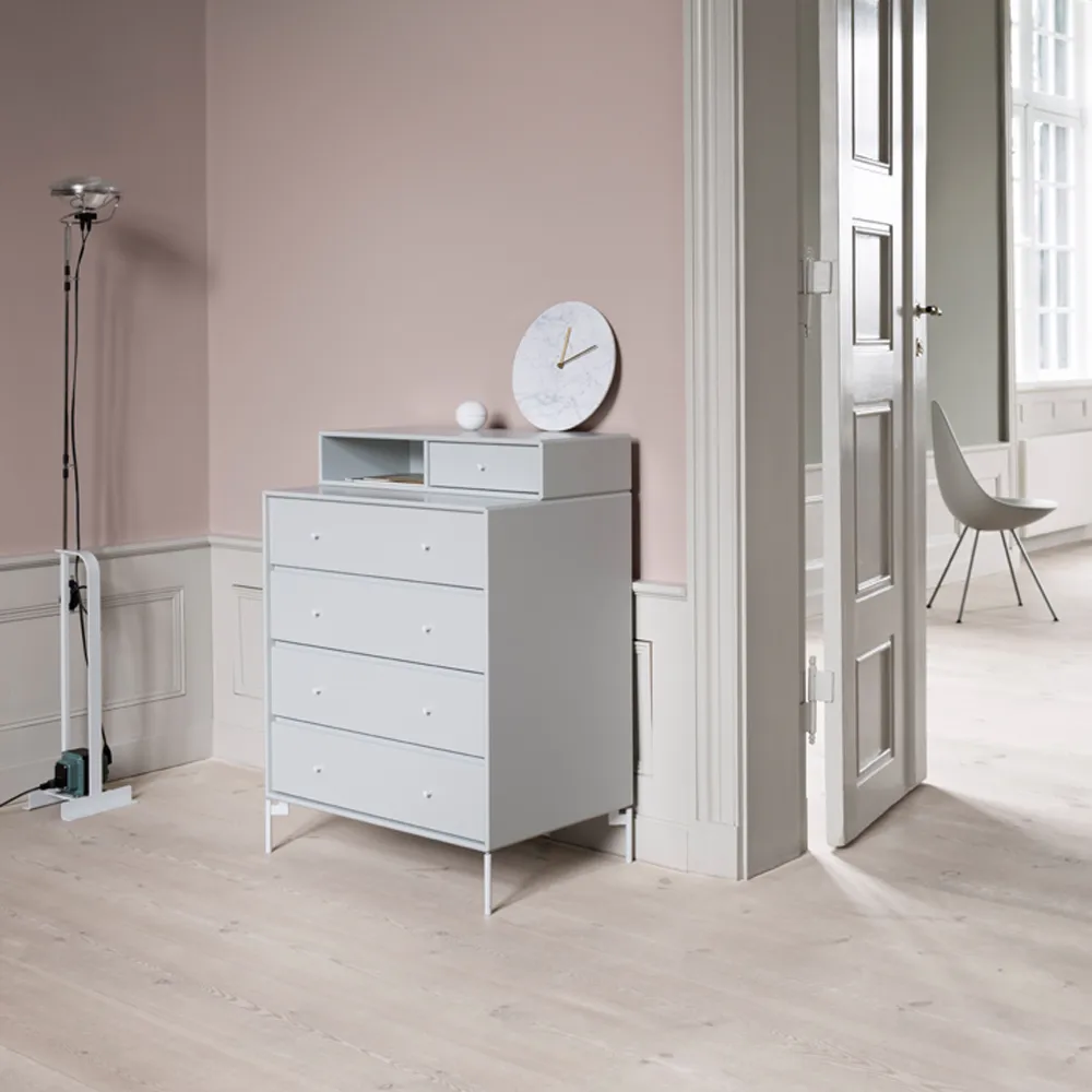 Komoda Keep, nordic 09, lakierowane nogi snow Montana