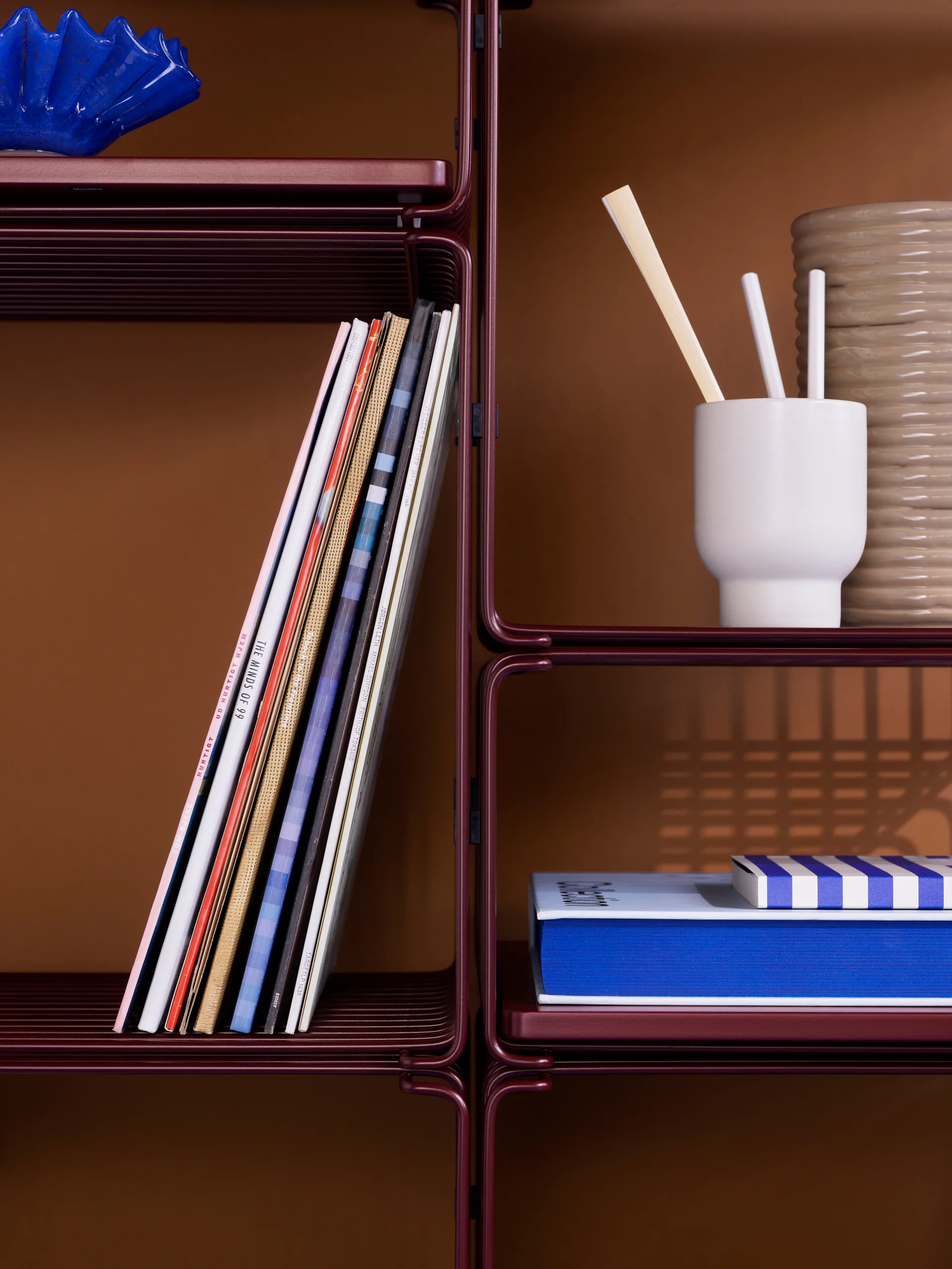 Półka Panton Wire Single 34,8x34,8x25,7 cm, Black red Montana