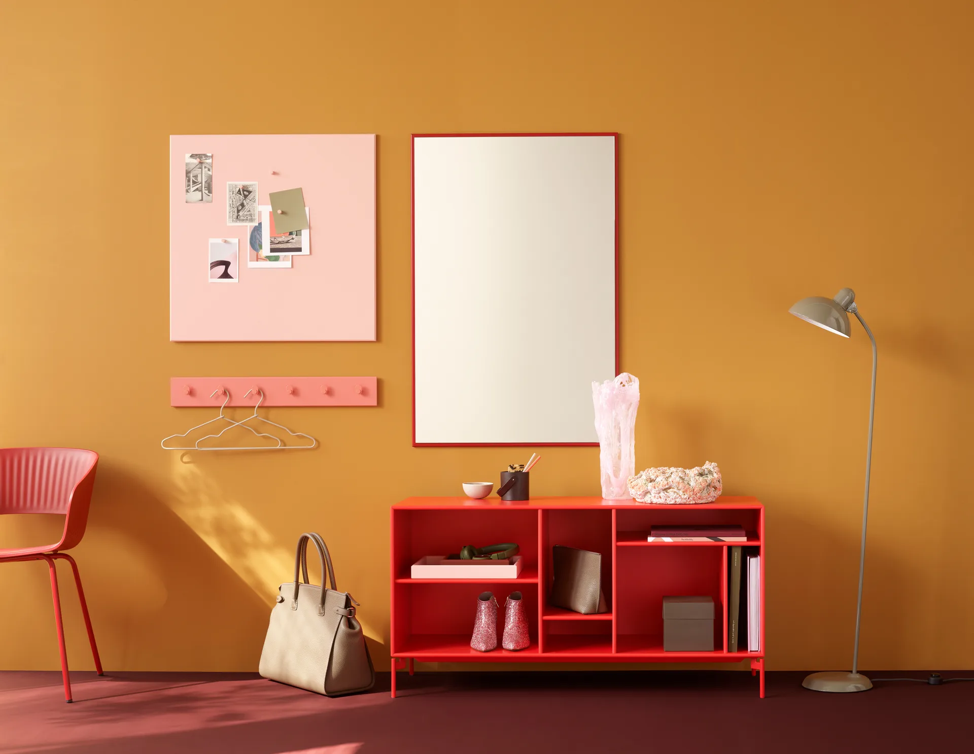 Tablica ogłoszeń Montana 69,6x69,6 cm, Ruby Montana