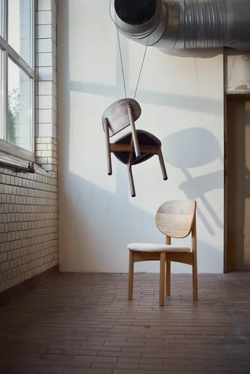 Krzesło Oka - Dąb olejowany ciemny, grey - MUUBS