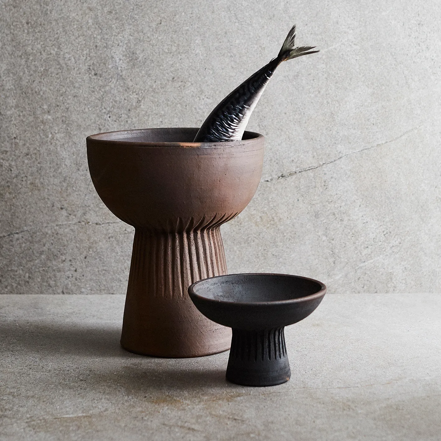 Miska Fire na podstawie S, Brązowy MUUBS