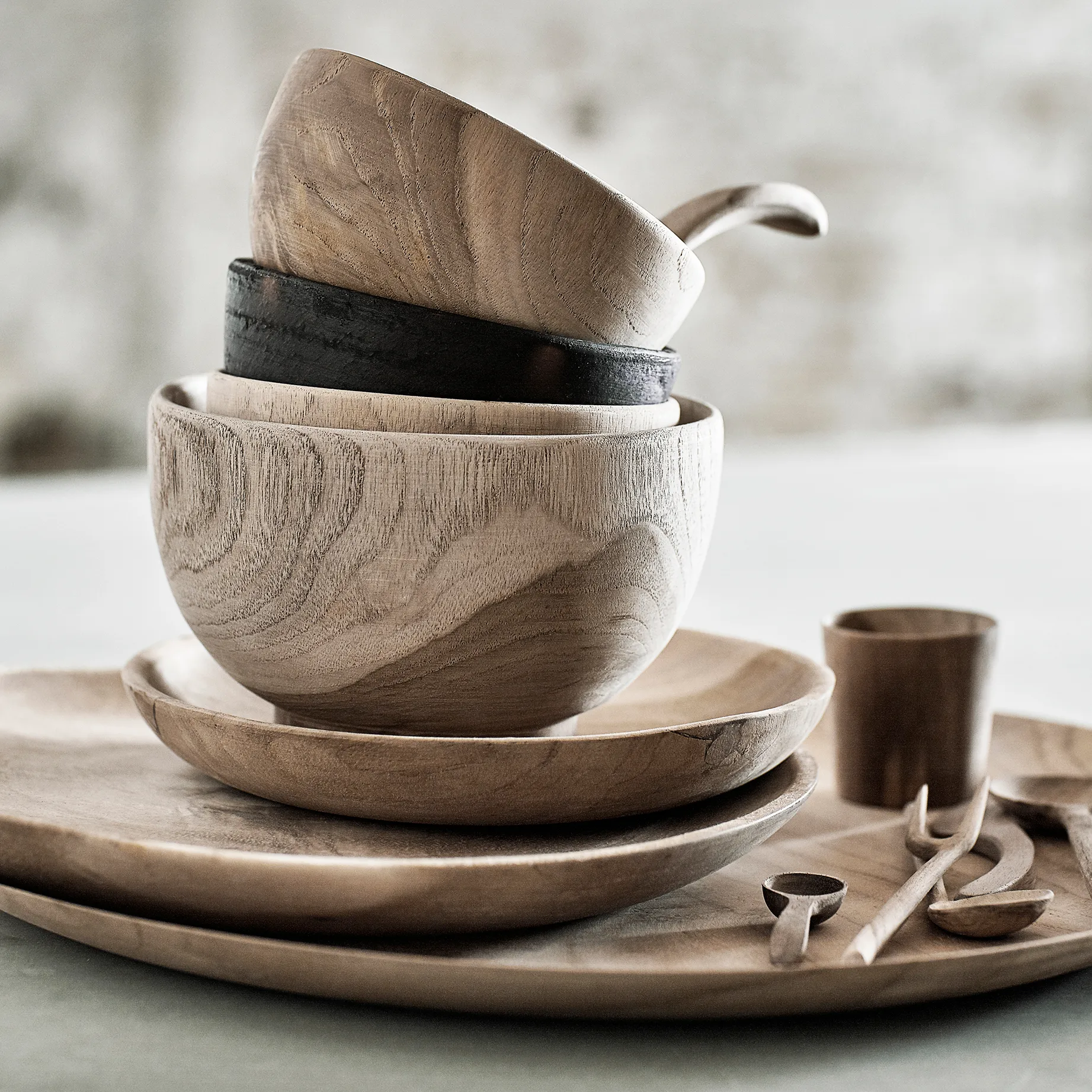 Muubs talerz z drewna tekowego 18 cm, Naturalny MUUBS